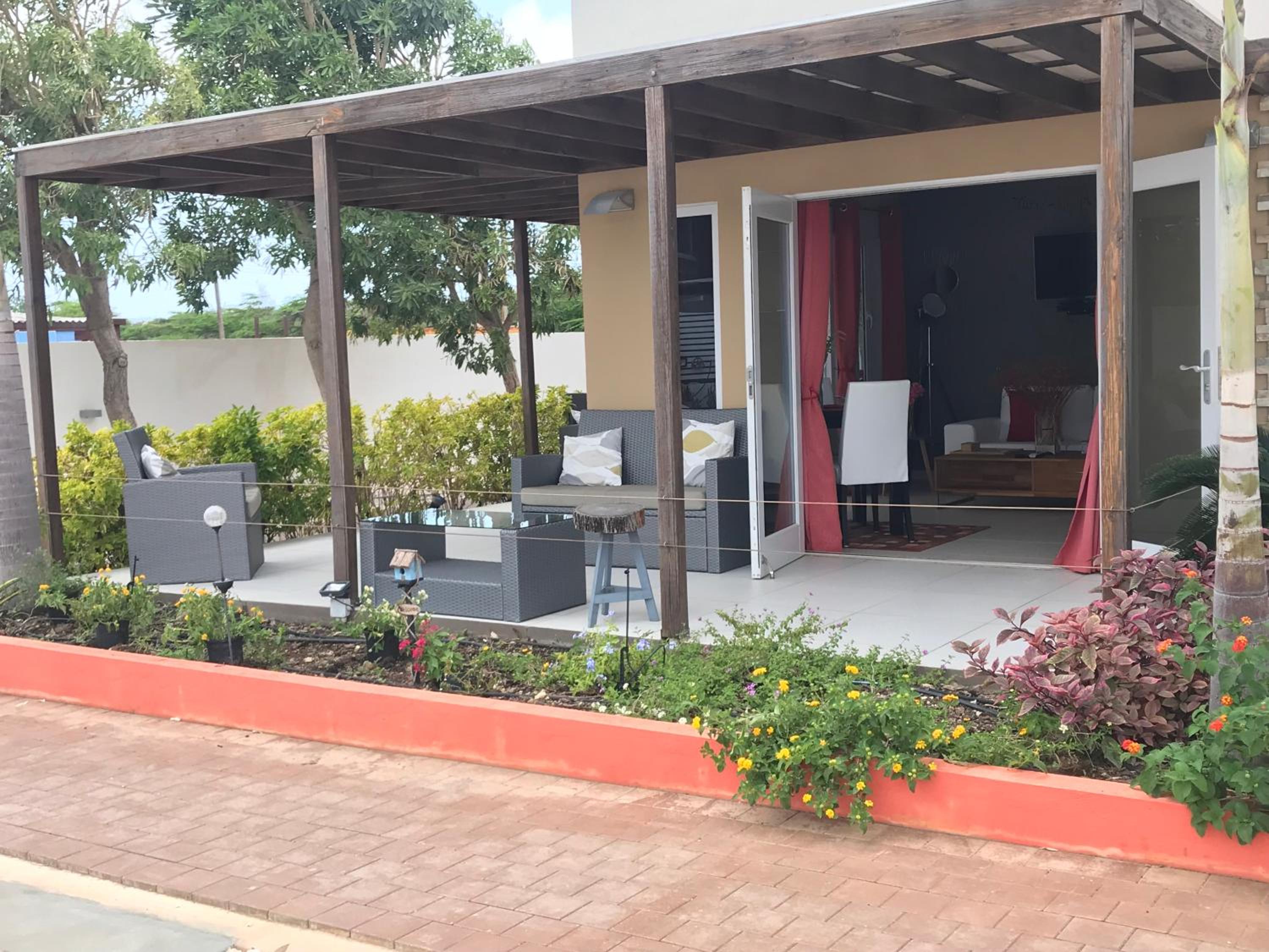 Malika Apartments