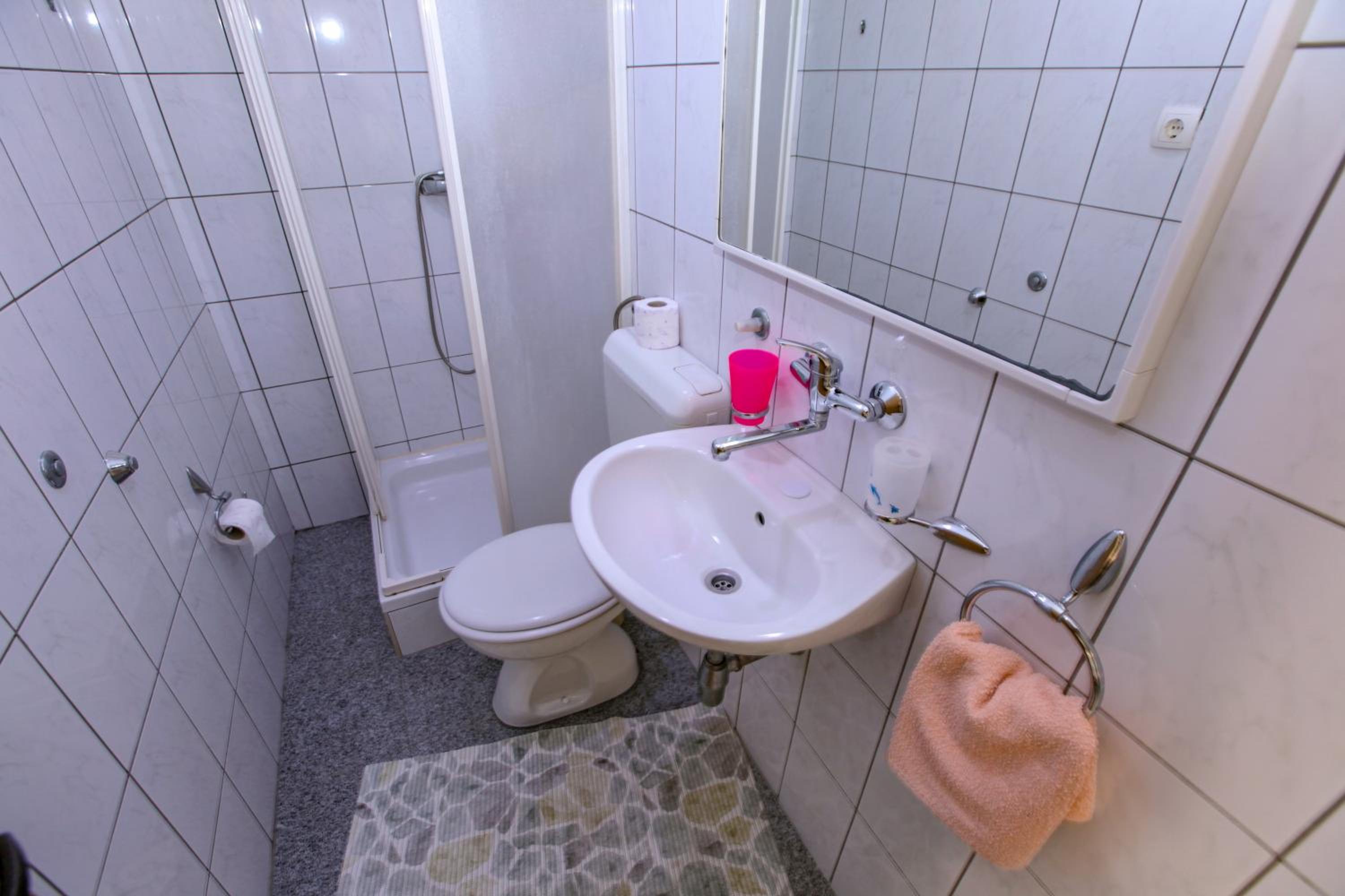 Apartments Dinko