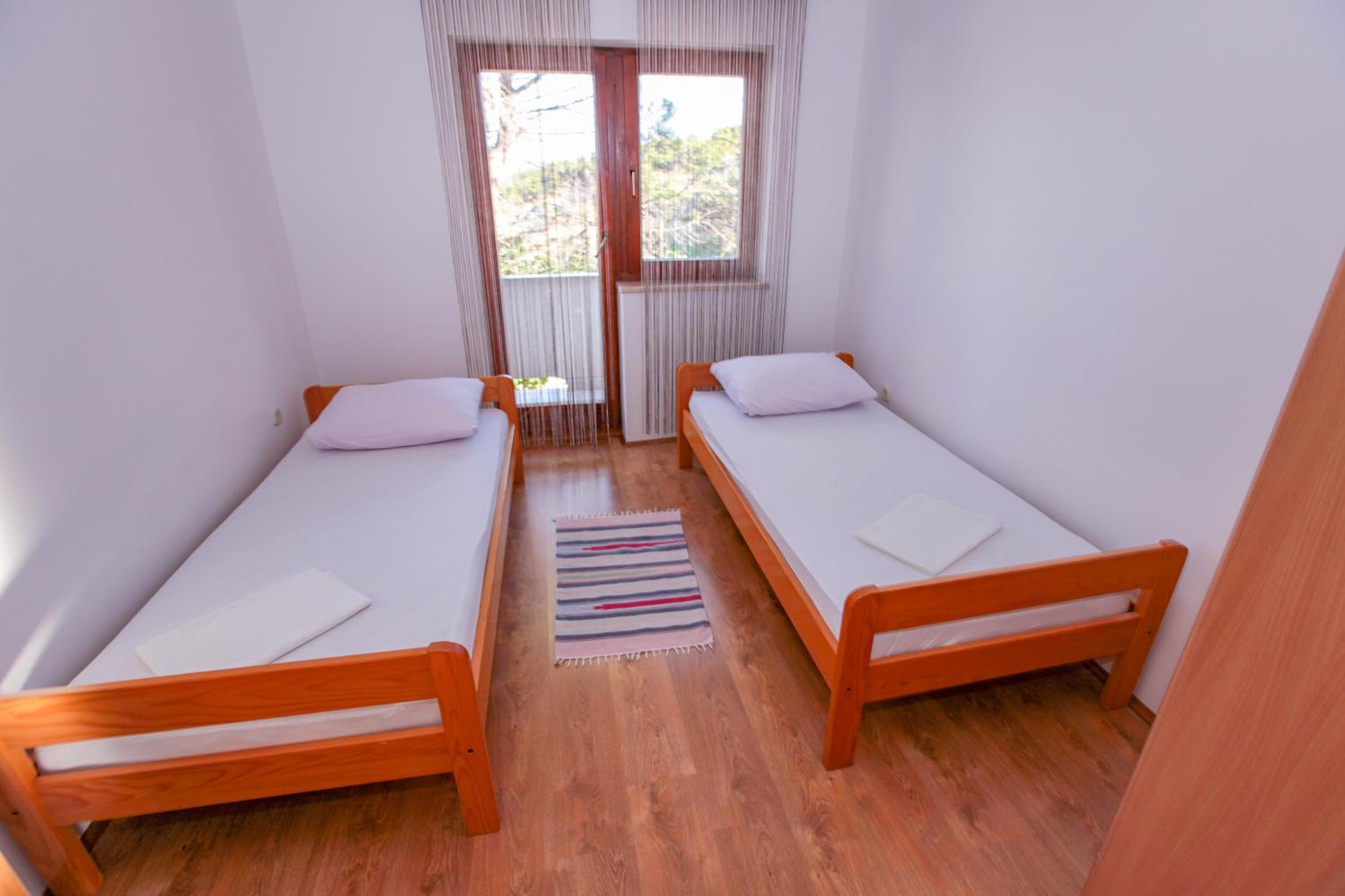Apartments Dinko