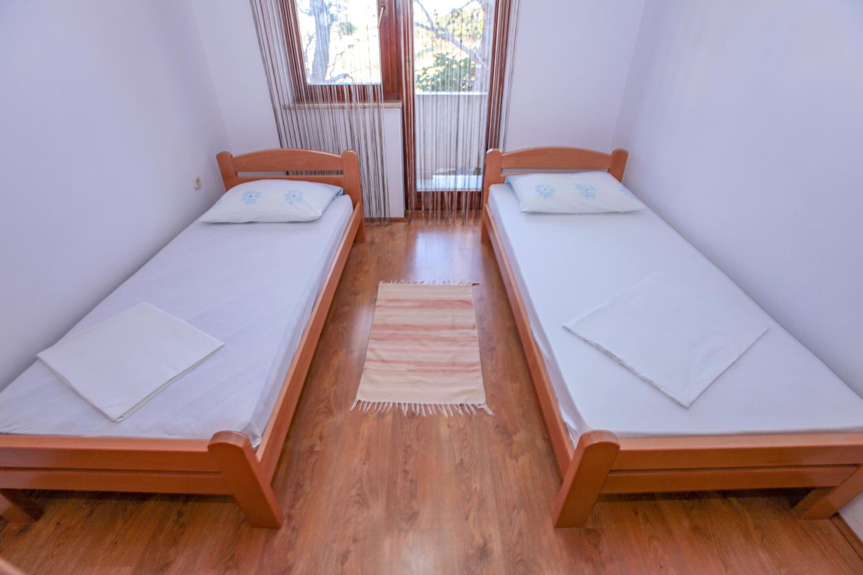 Apartments Dinko