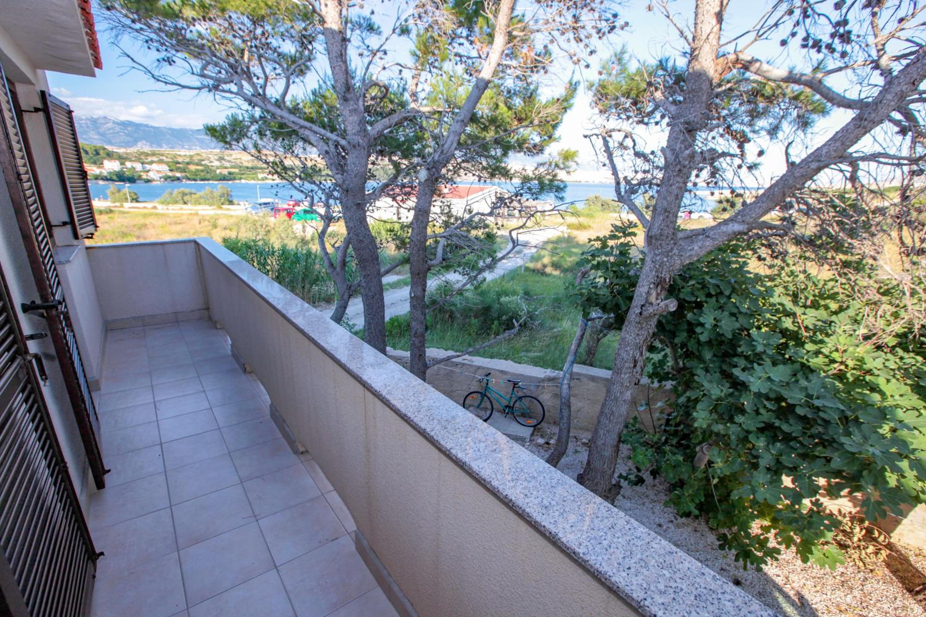 Apartments Dinko