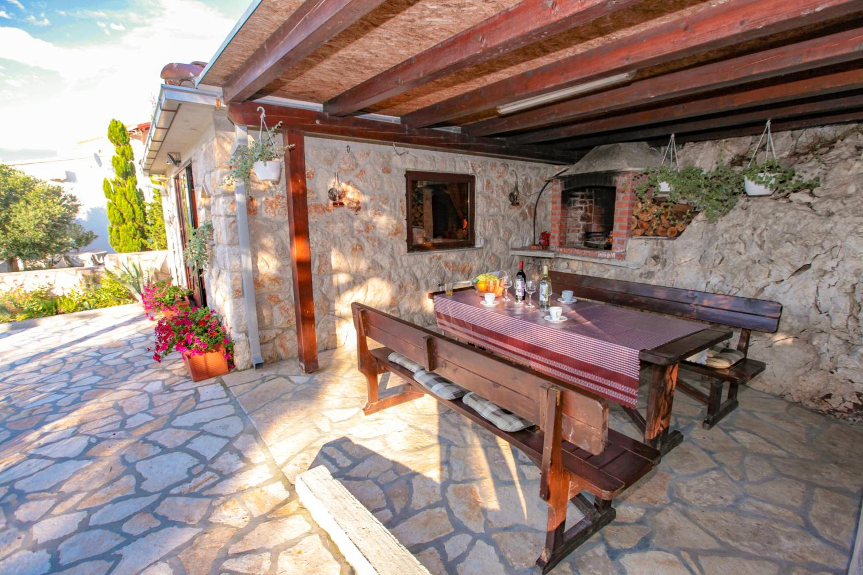 Apartments Dinko