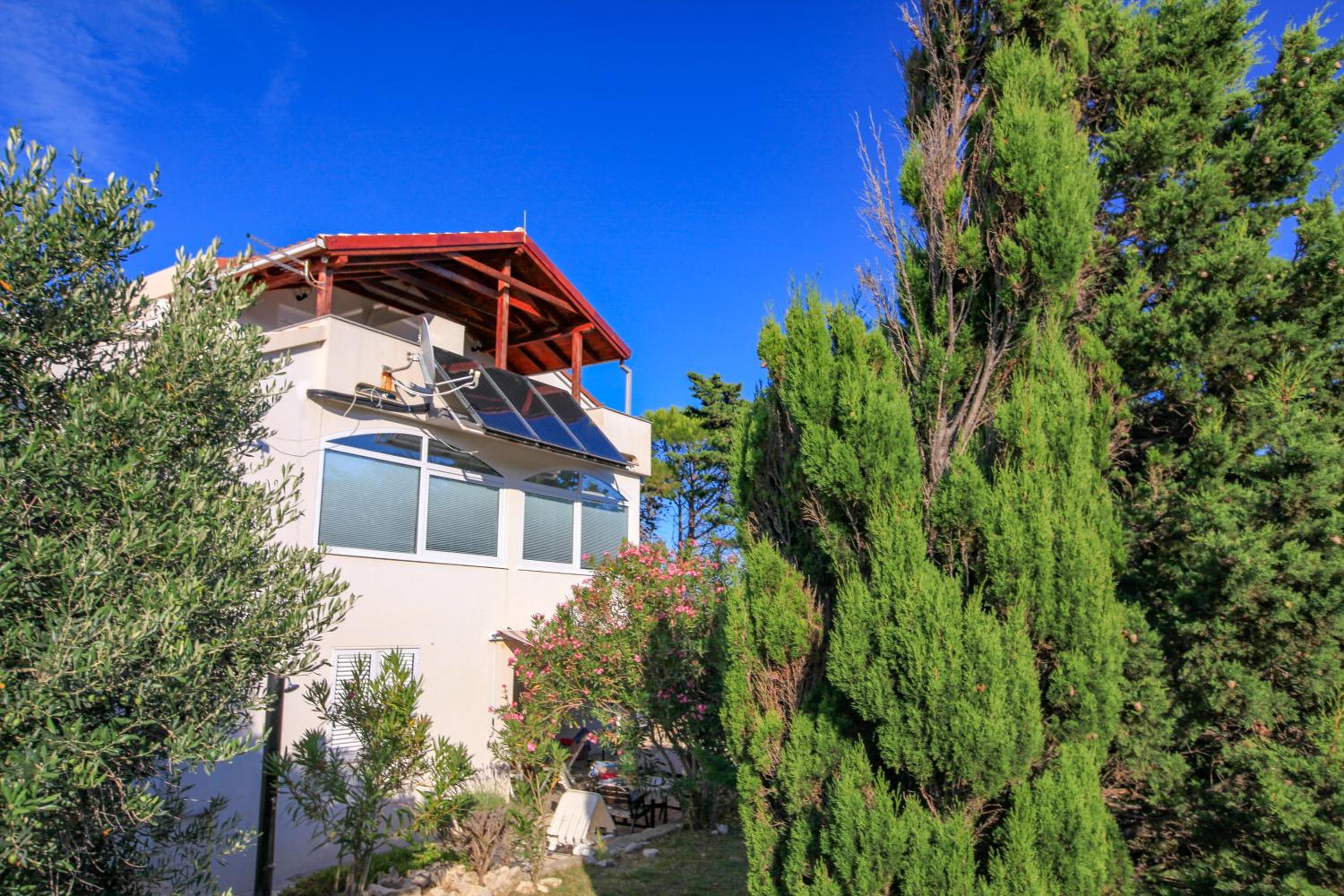 Apartments Dinko