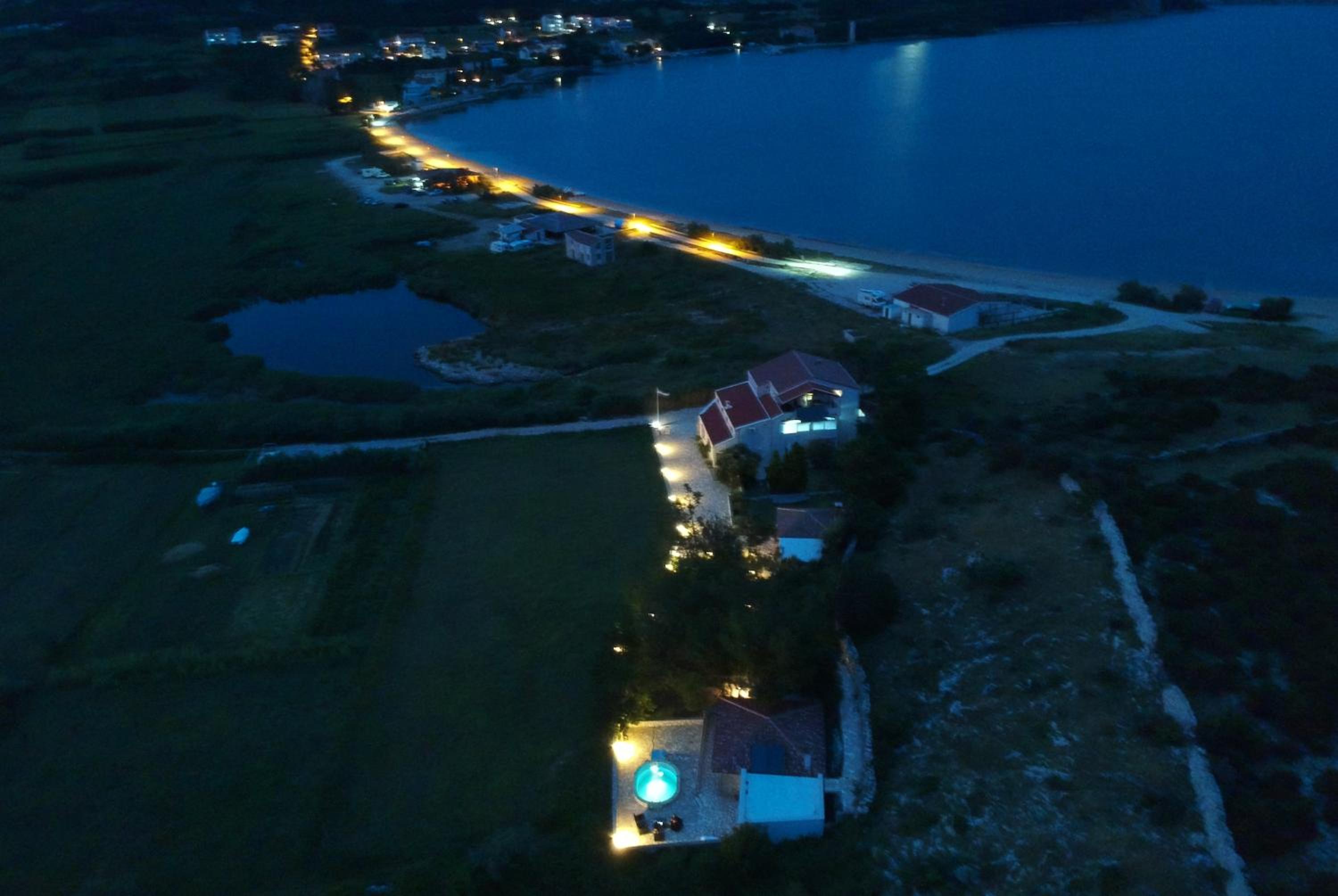 Apartments Dinko