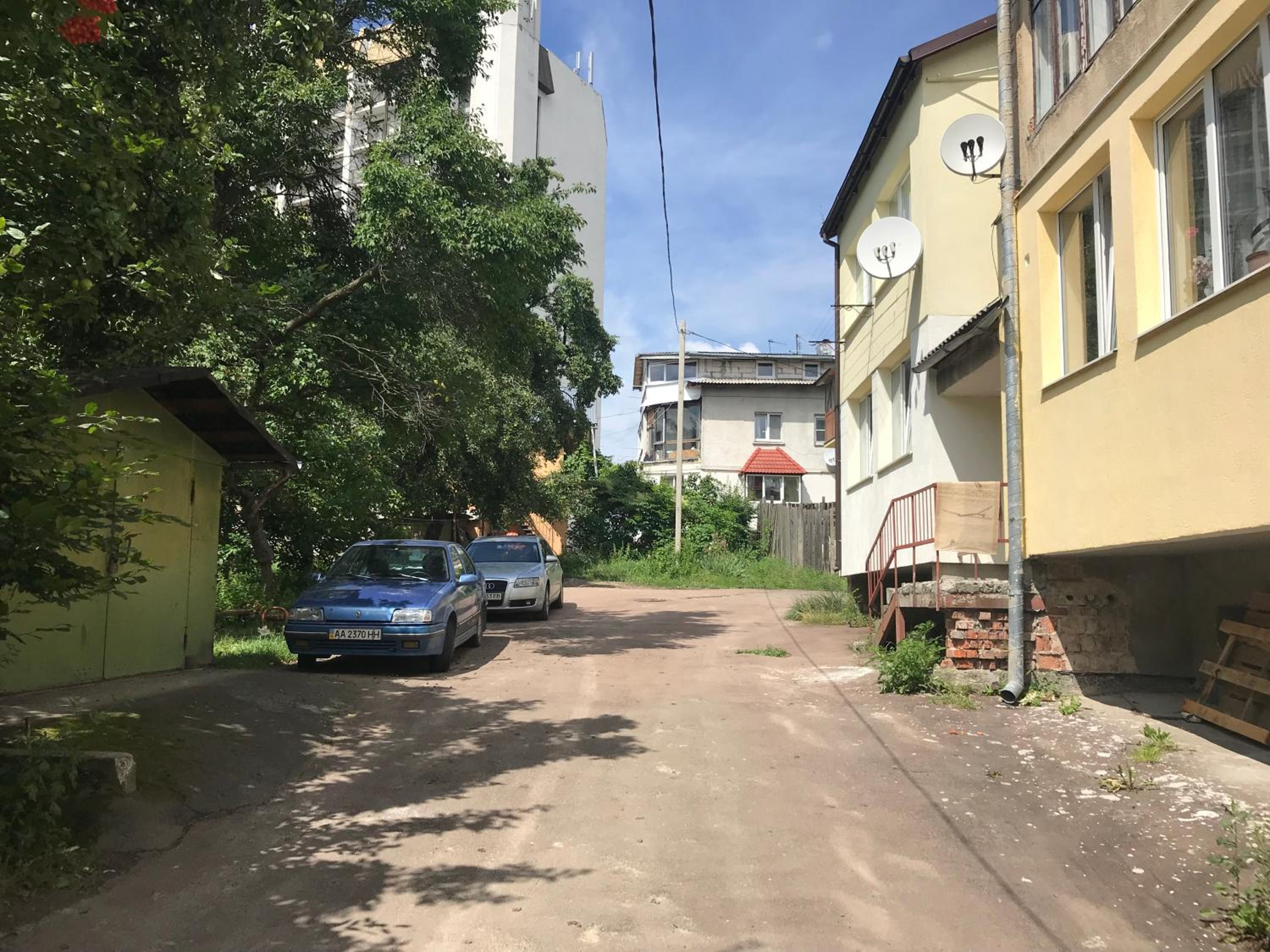 Photo 8