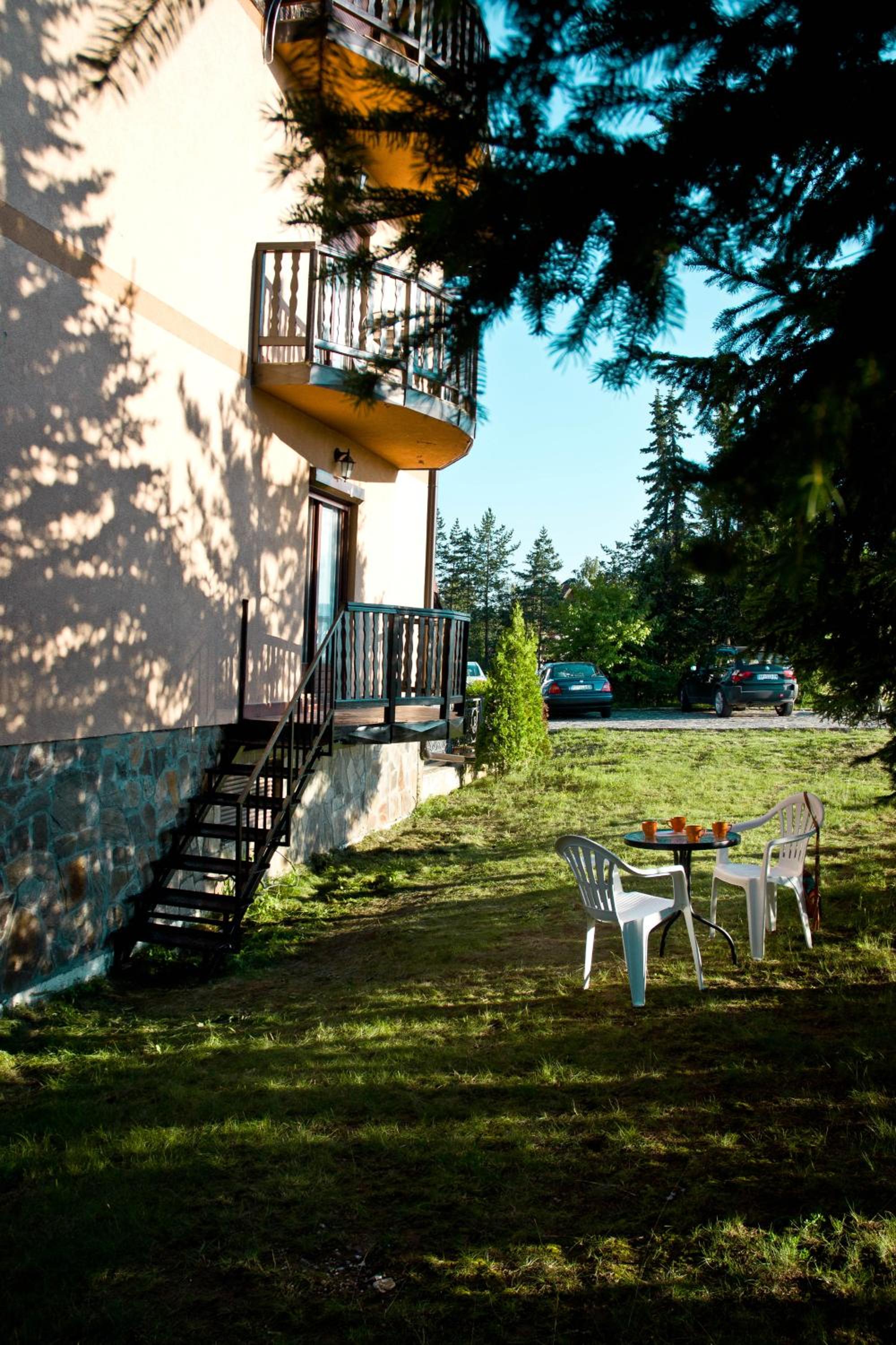 apartman Gledovic 1 view 3