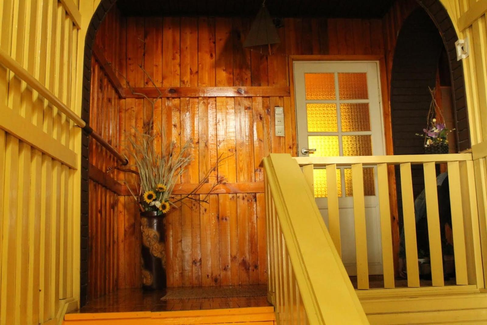 Lepa Guest House