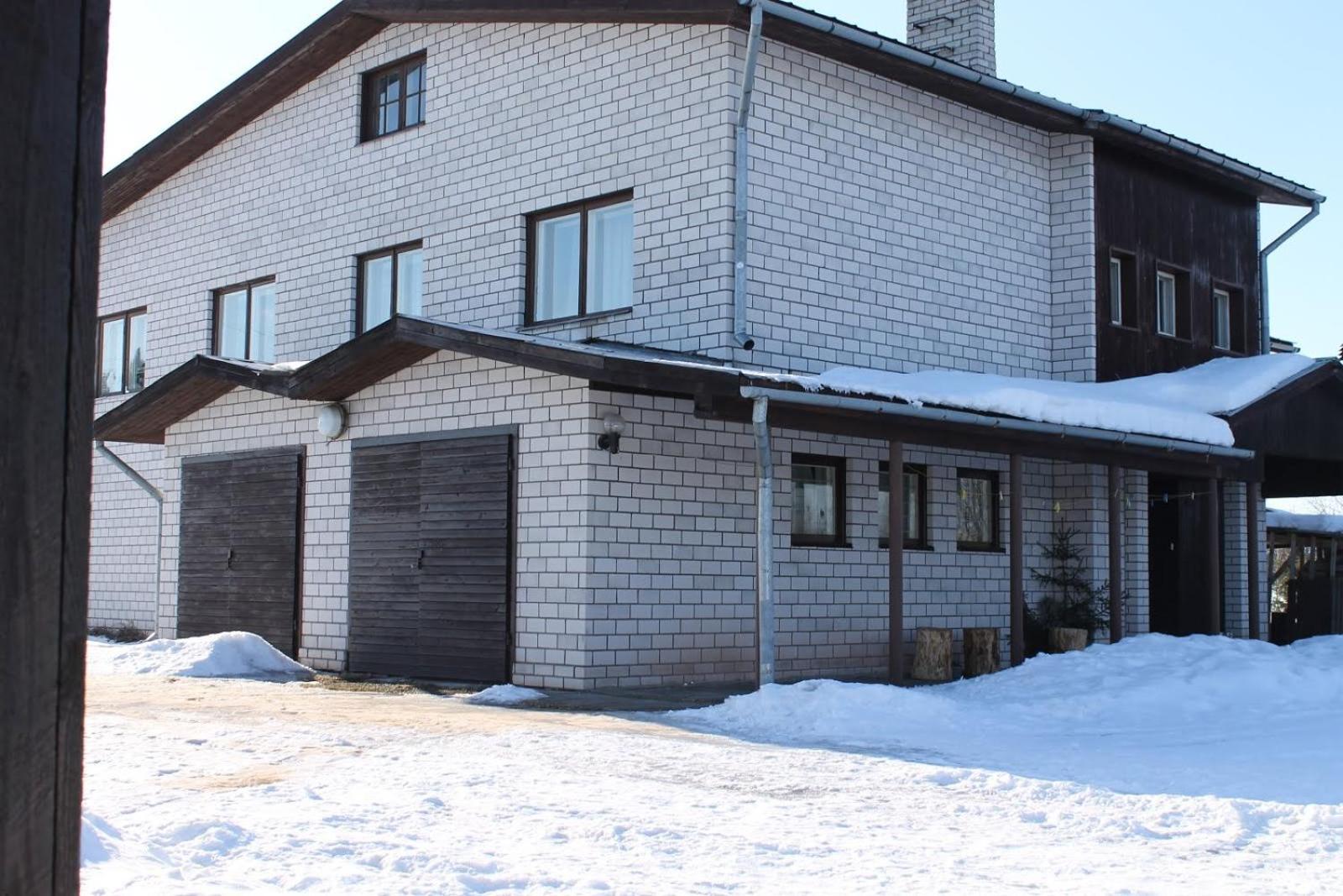 Lepa Guest House