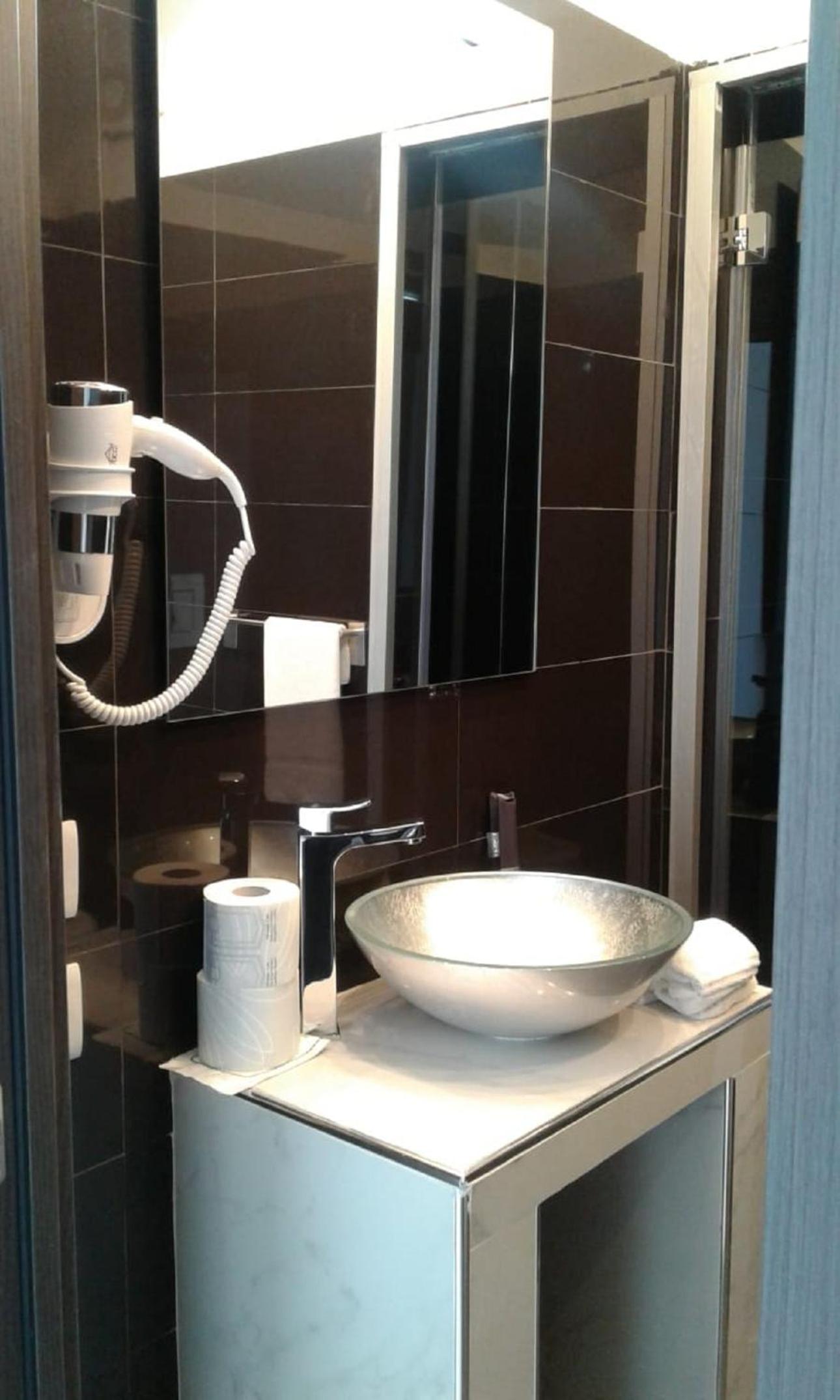 Mayfair Lifestyle Suites by Babylon Stay