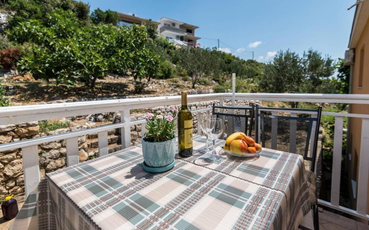 Apartments IN