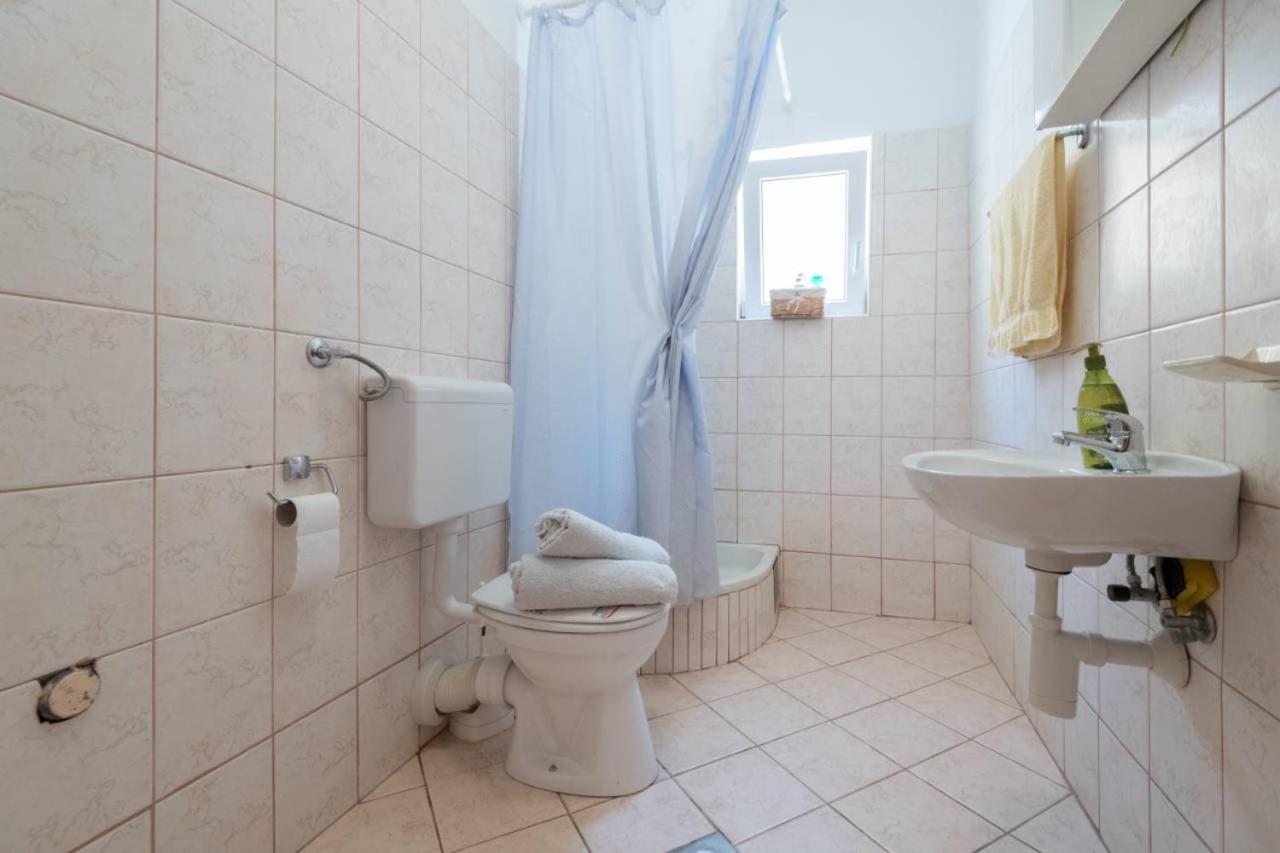 Apartments IN