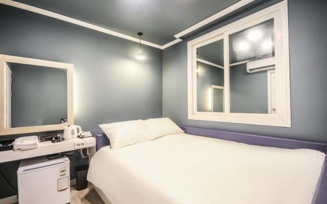 Inn Hotel
