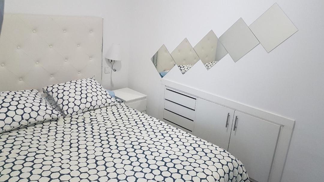 Cozy Studio Madrid - Metro Barrio del Pilar view 4