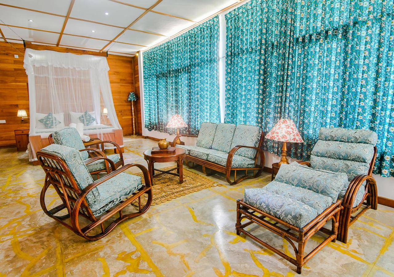 Thotupola Residence