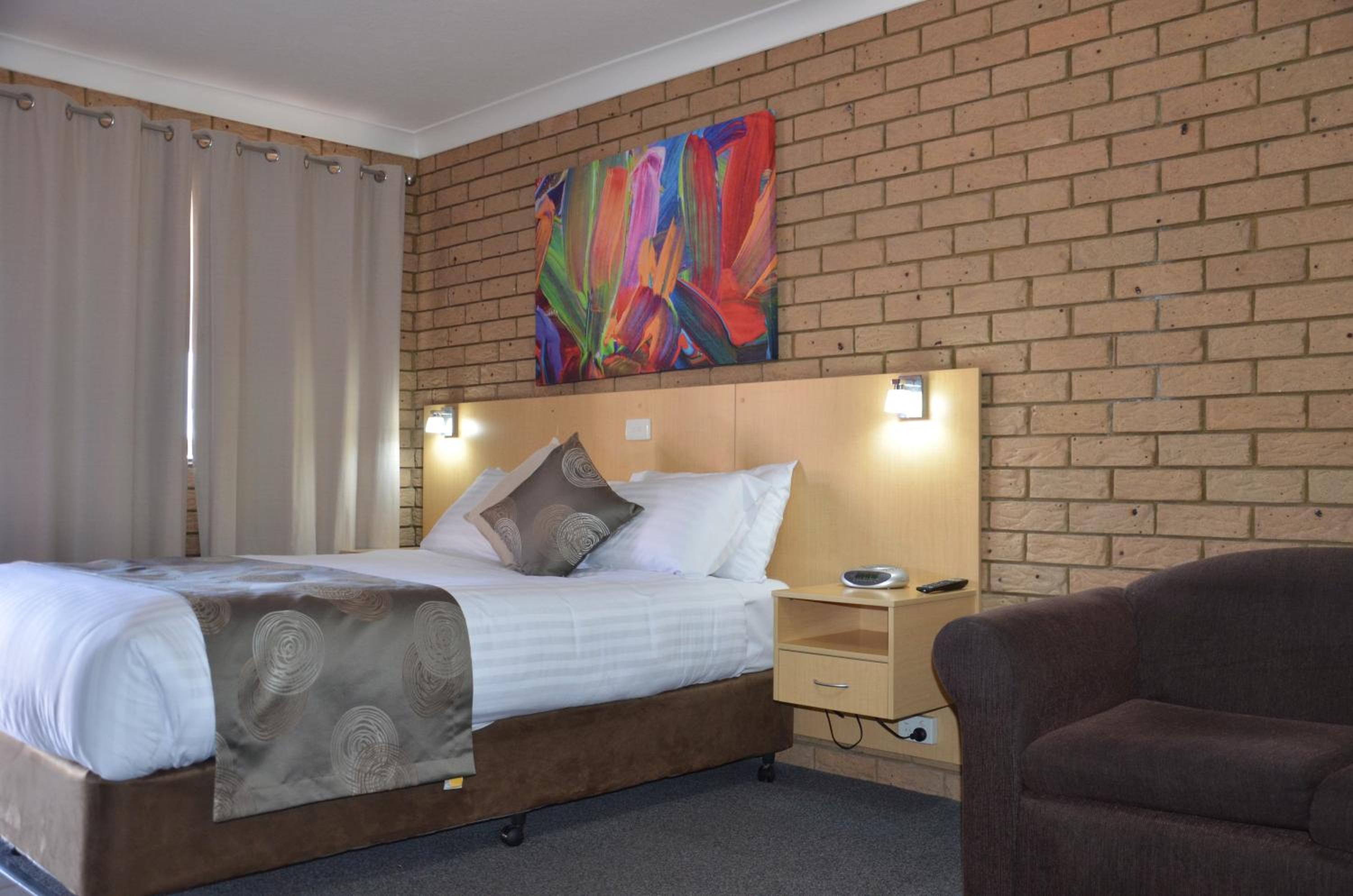 Sunray Motor Inn