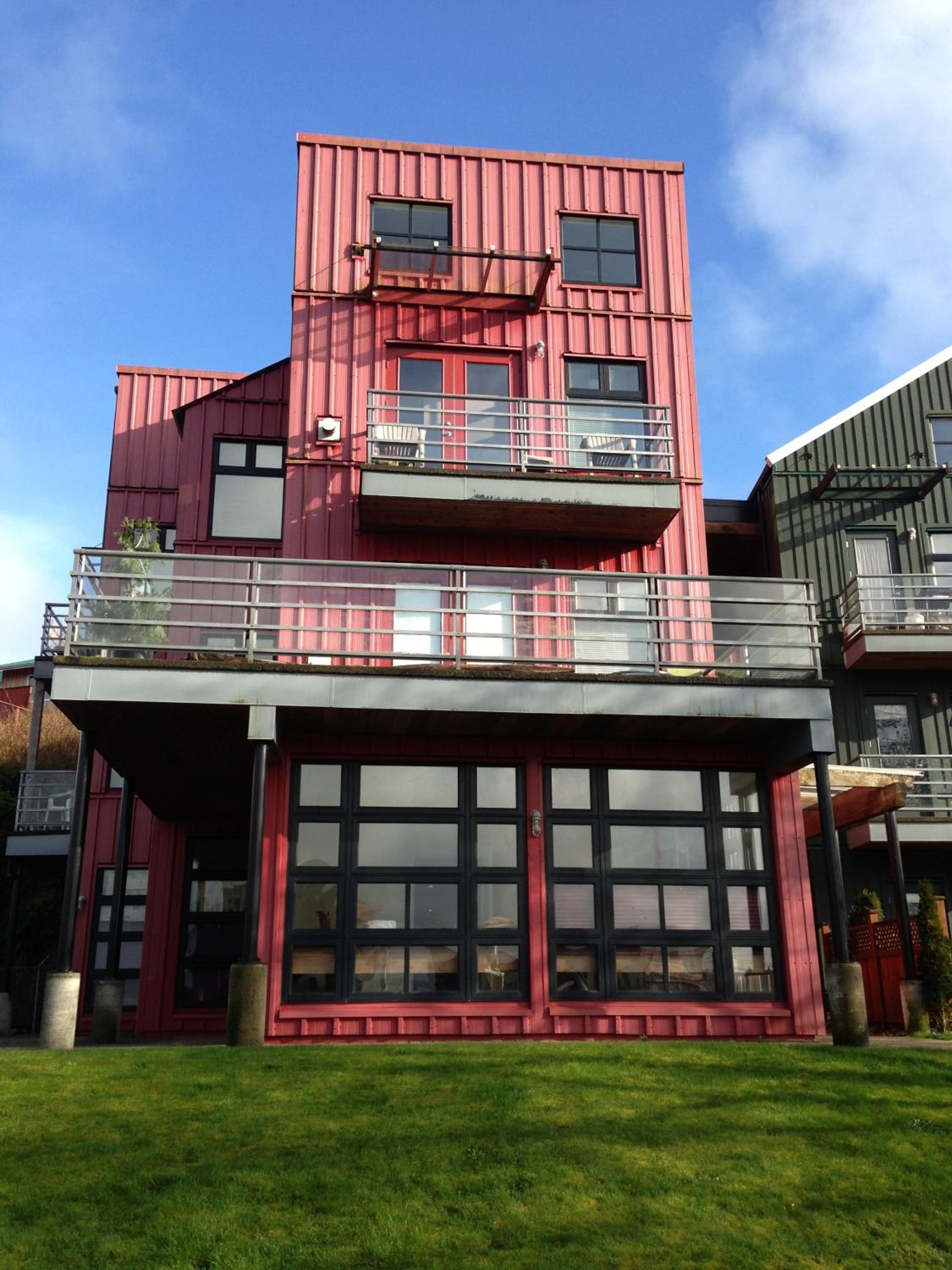 Tofino Vacations - Island Village Properties at Fred Tibbs - Property Image 19