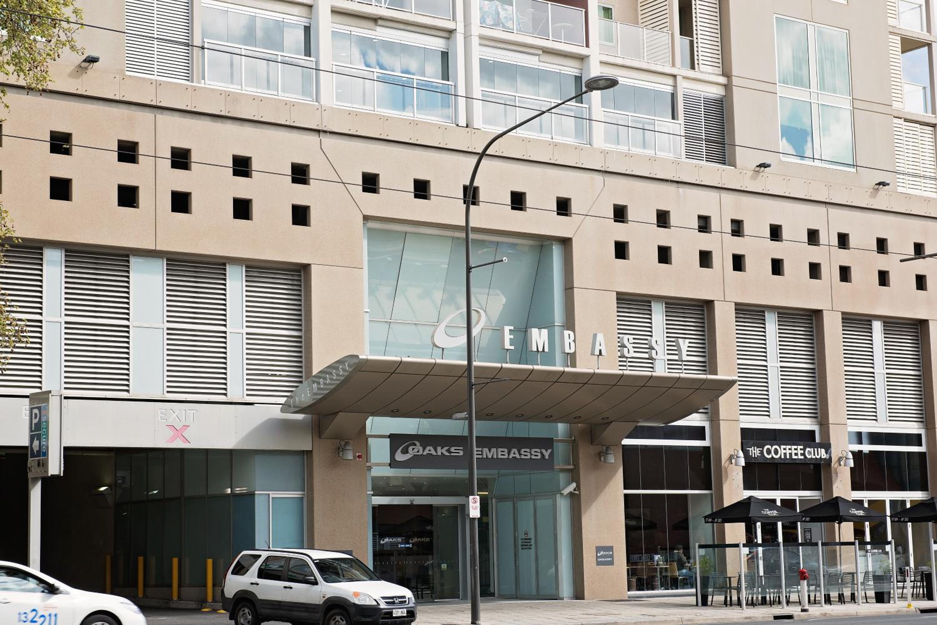 Embassy 2br free parking