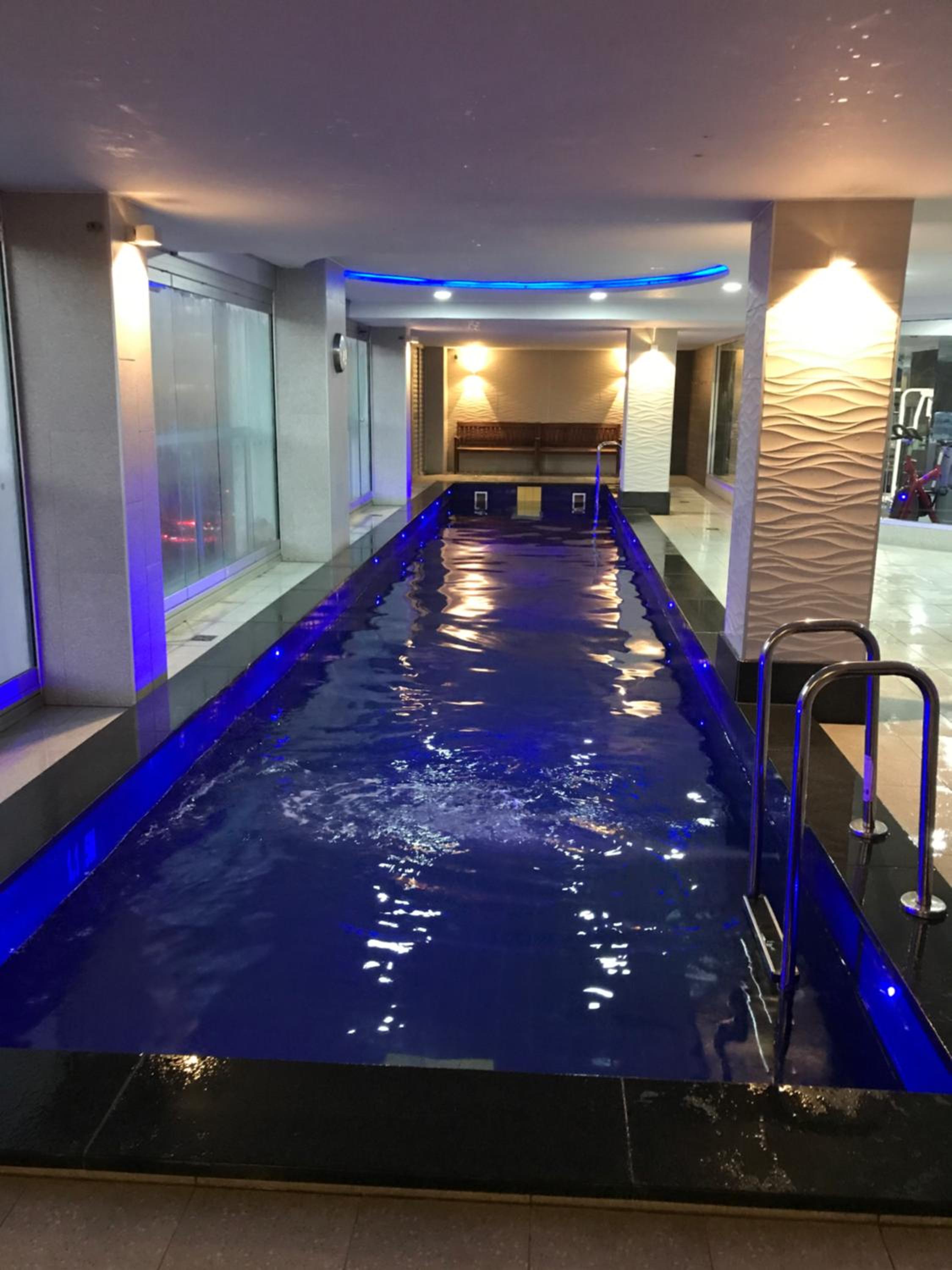 Embassy 2br free parking