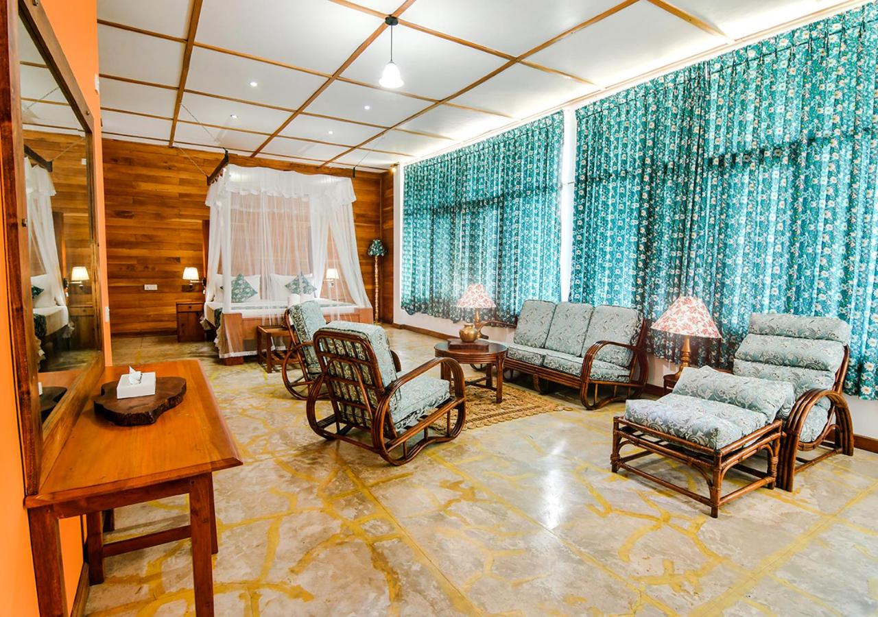 Thotupola Residence