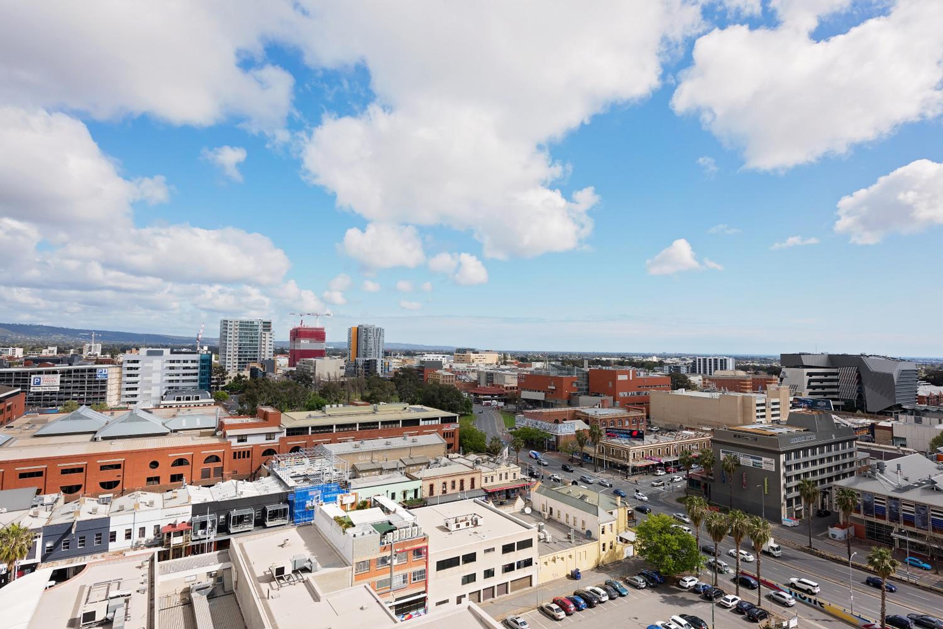 Embassy 2br free parking