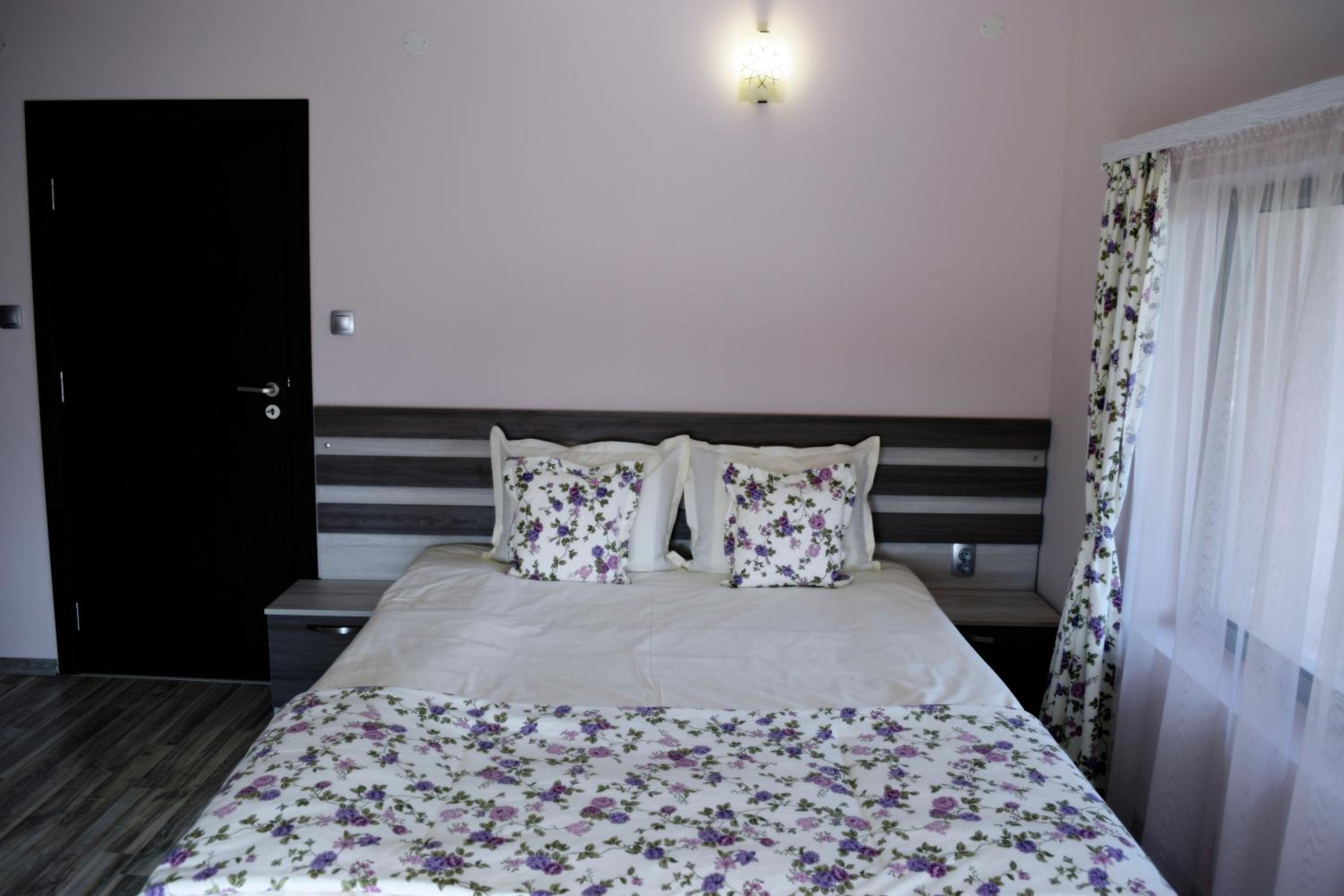 Family Hotel Neliya