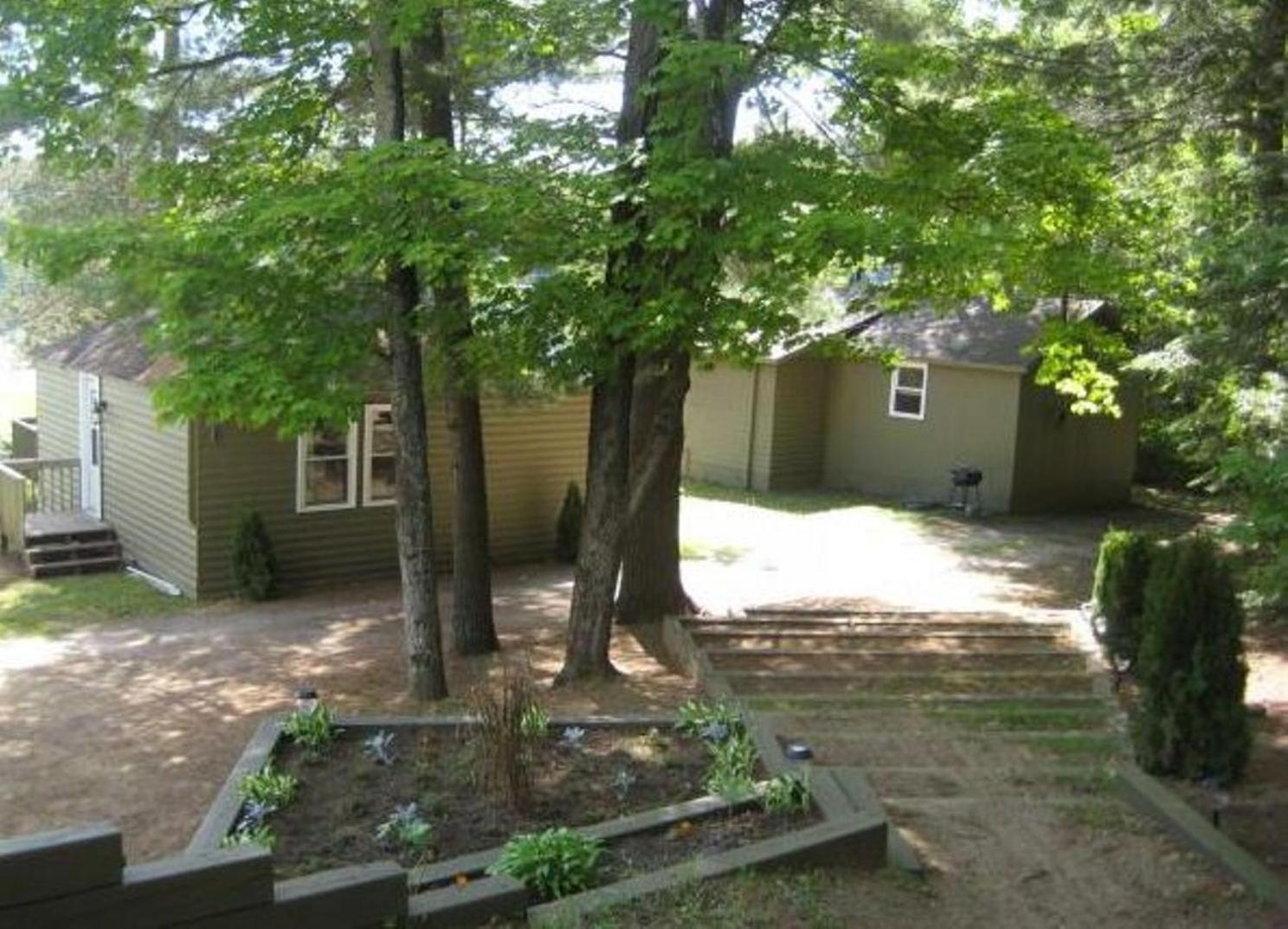 Cloverleaf Cottages