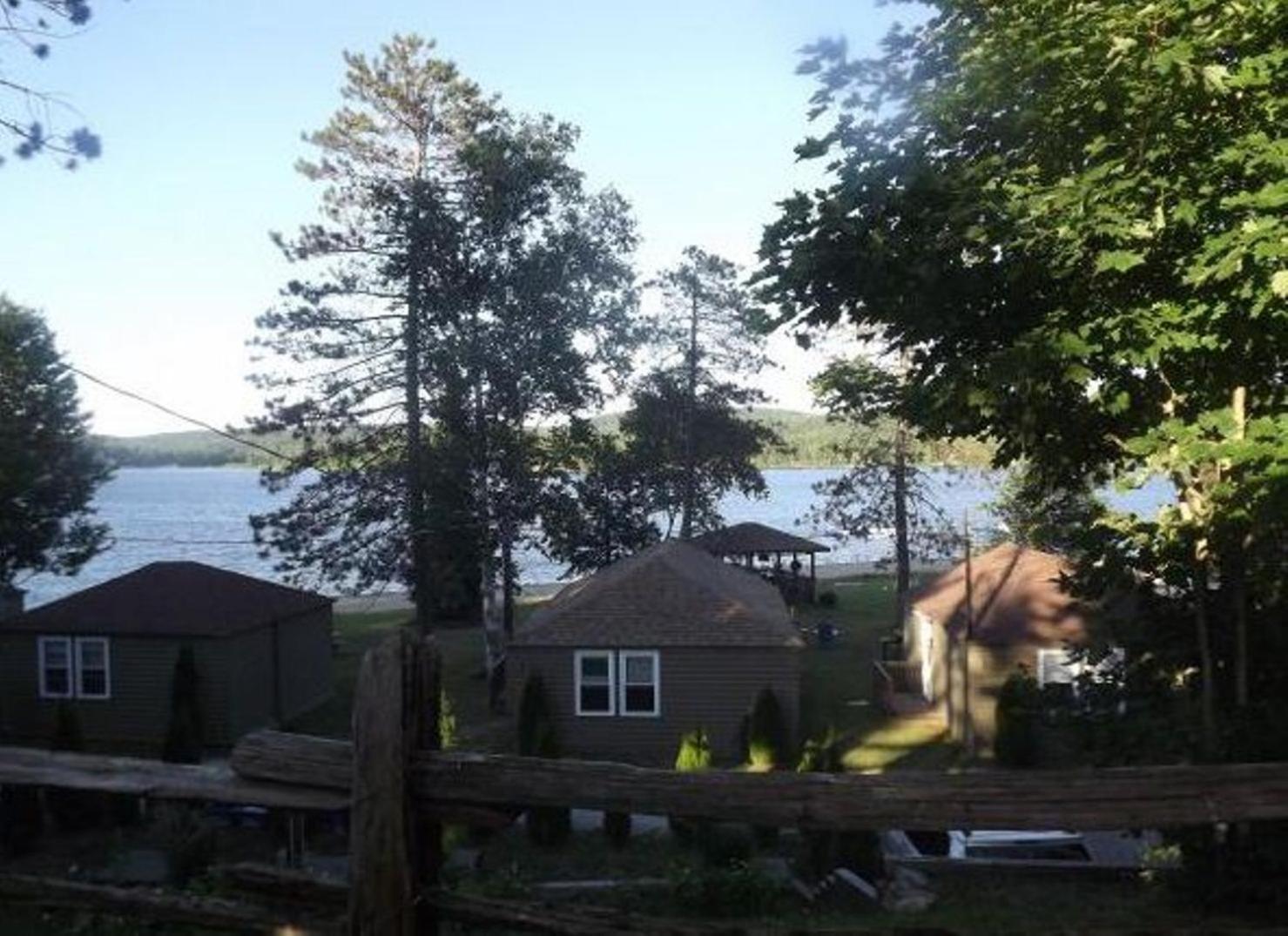 Cloverleaf Cottages