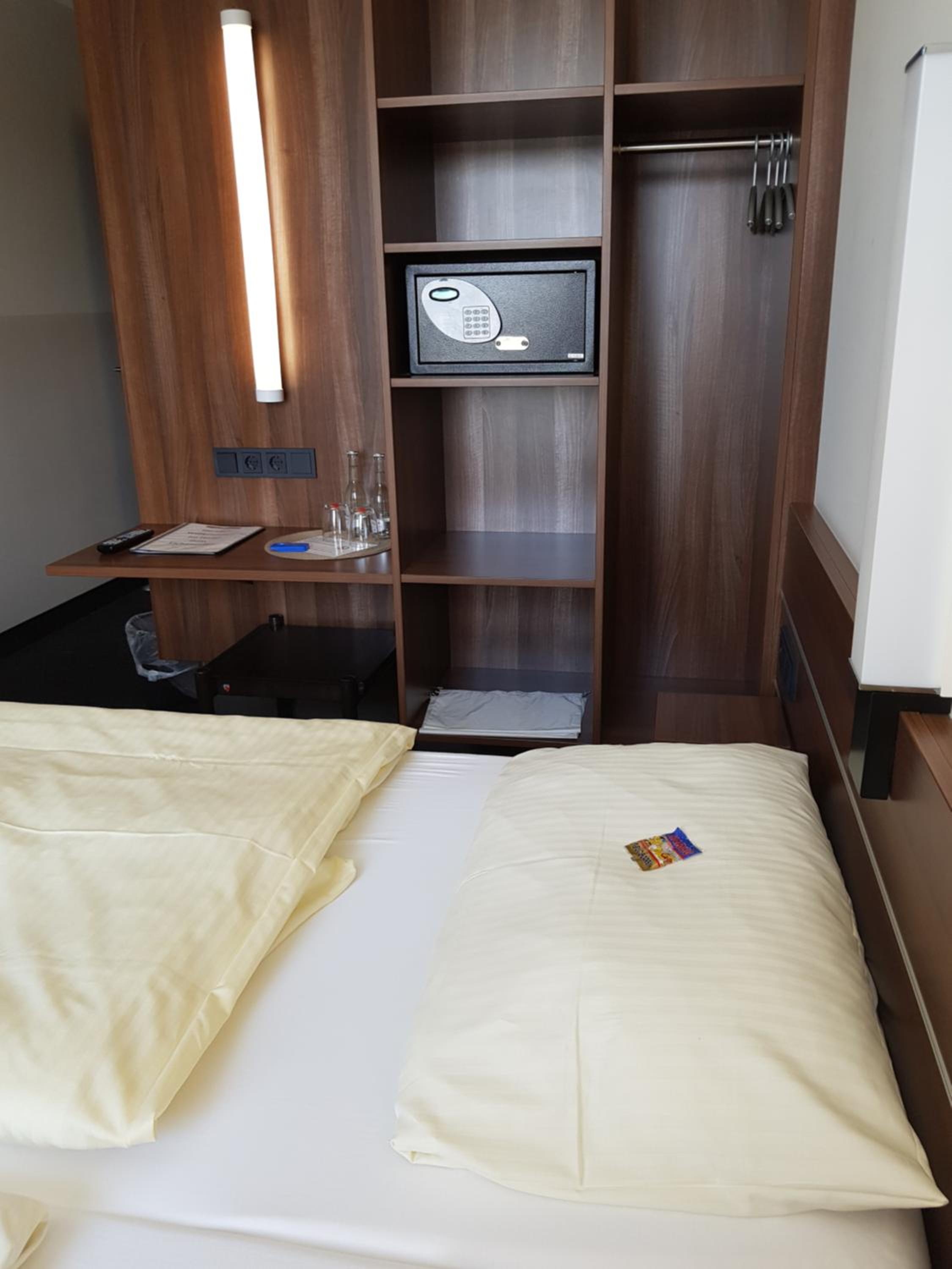 Zum Eichenzeller en Eichenzell — hotel room