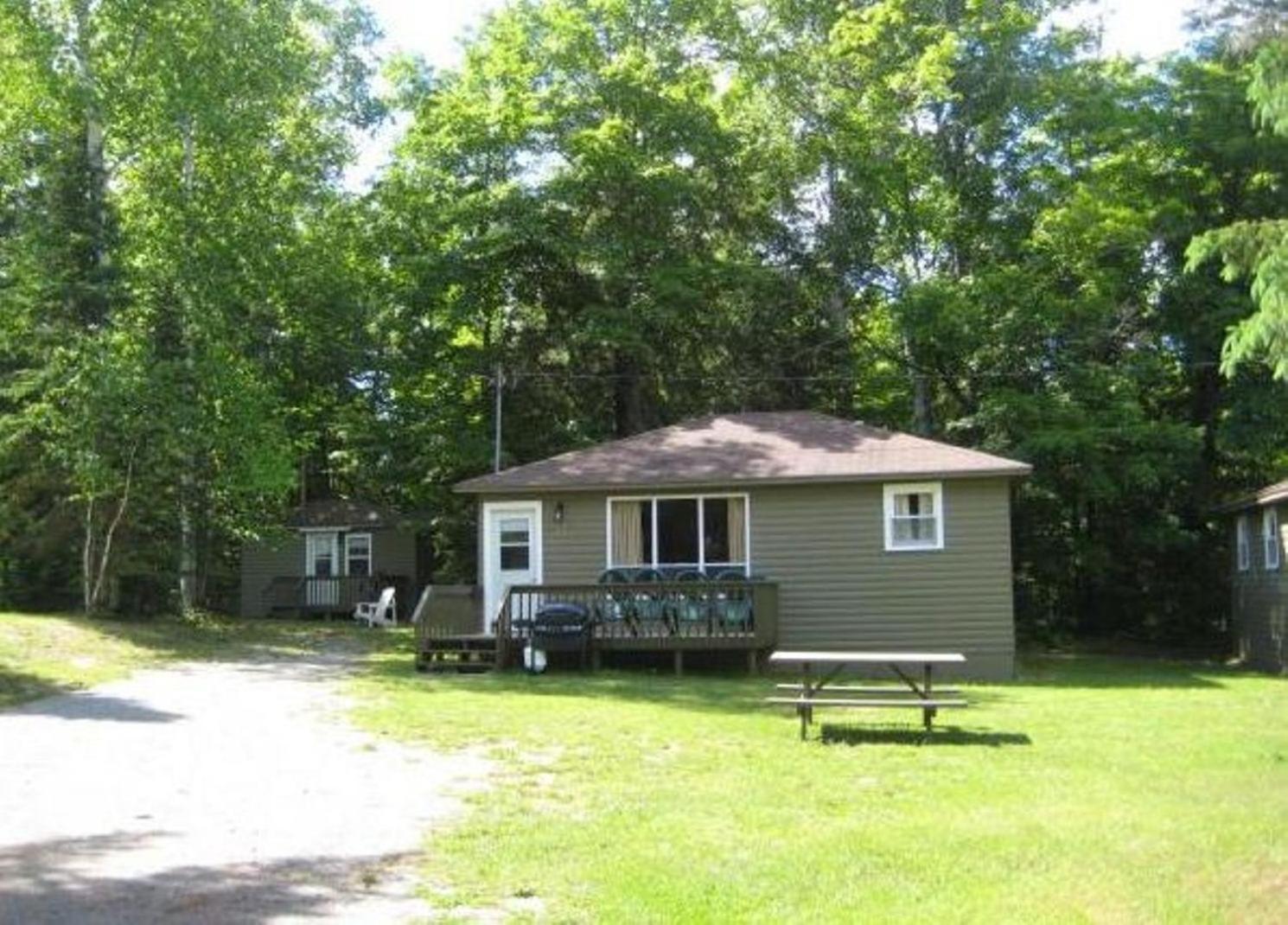 Cloverleaf Cottages