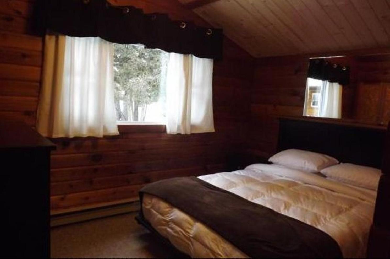 Cloverleaf Cottages