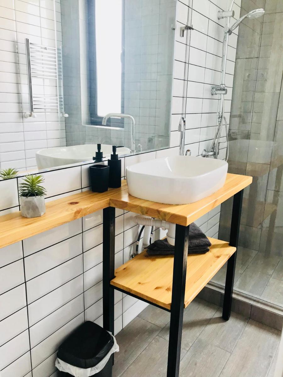 City Center Apartments by Happy Place