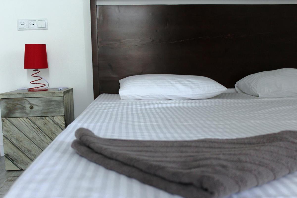 City Center Apartments by Happy Place