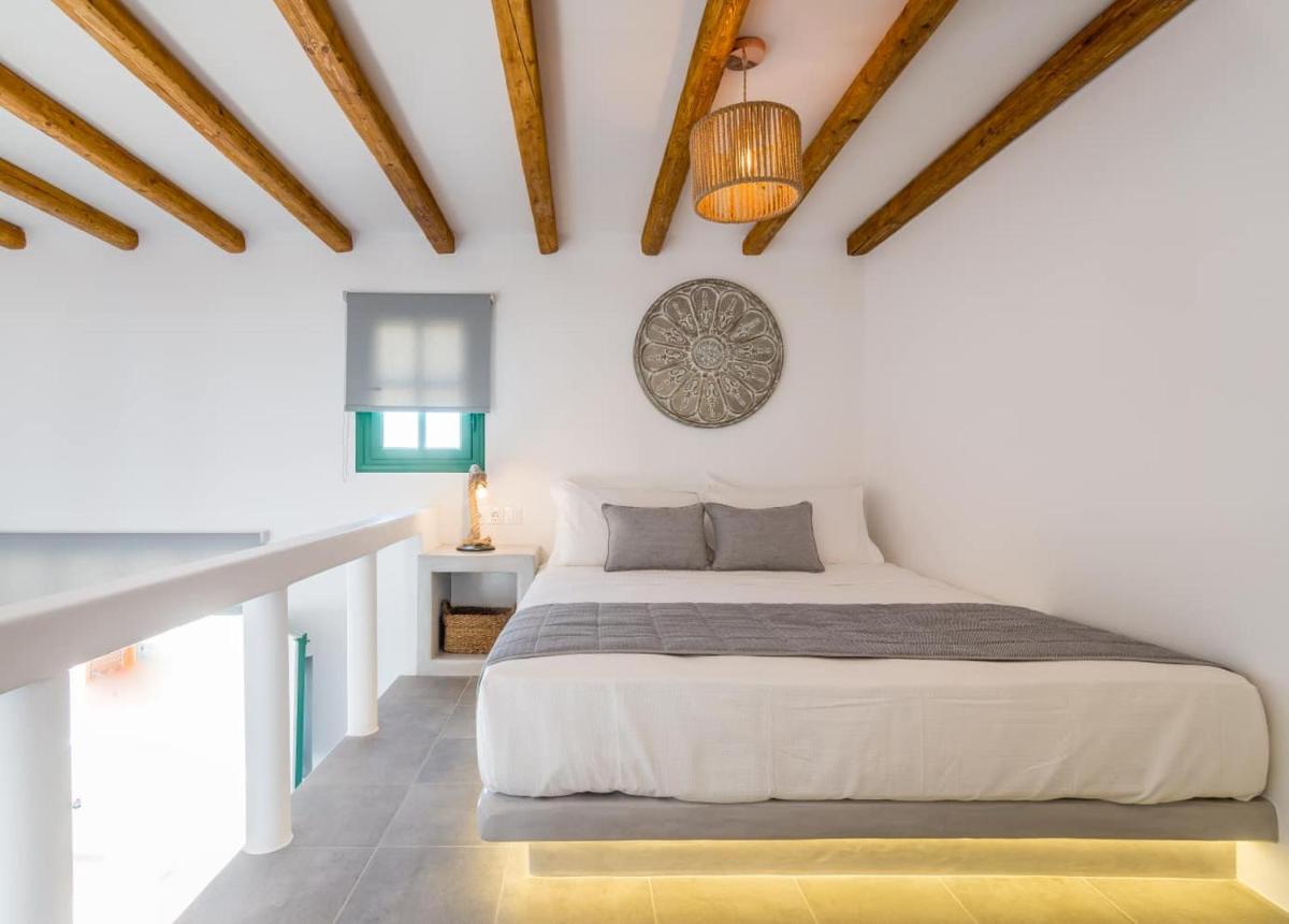 Babounis Suite view 2