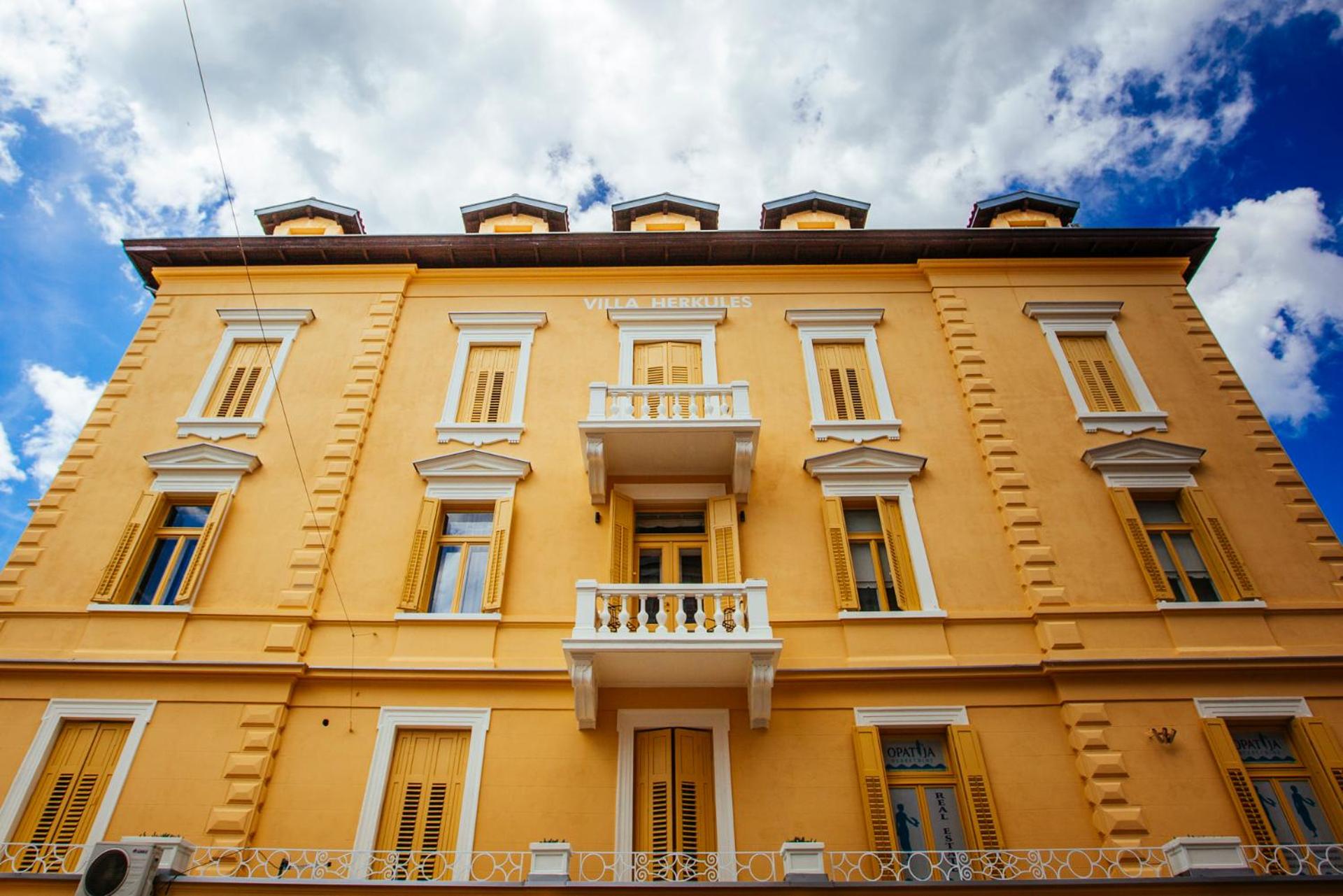 Premium Apartments Villa Herkules view 4