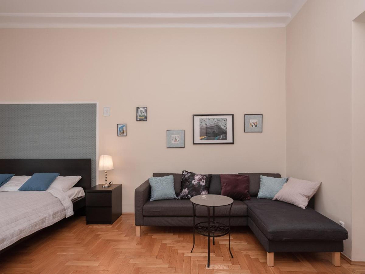 Wawel Apartments - Riverside Castle