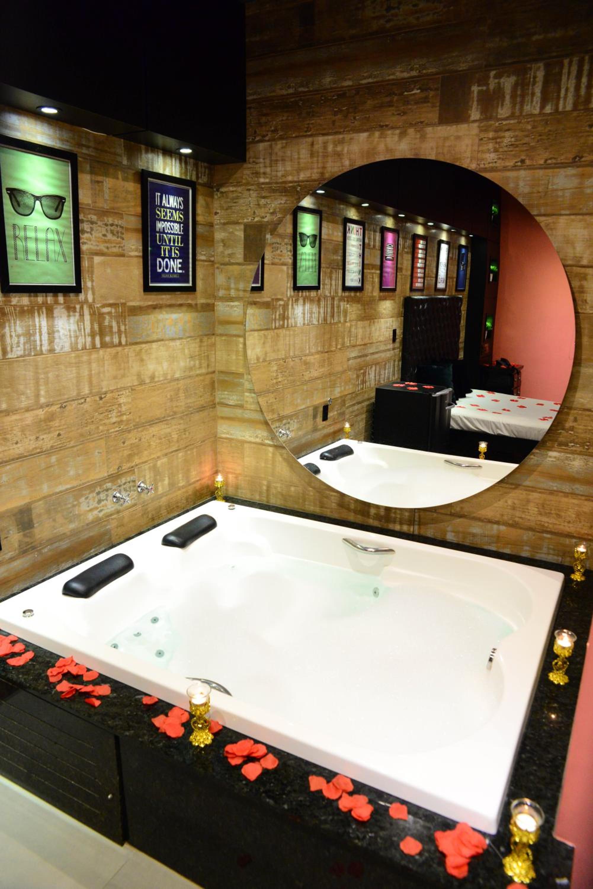 Jacuzzi