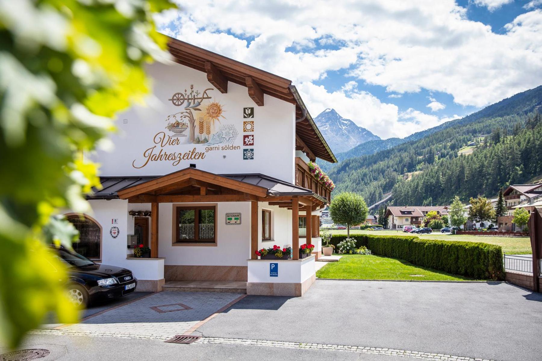 Garni Vierjahreszeiten