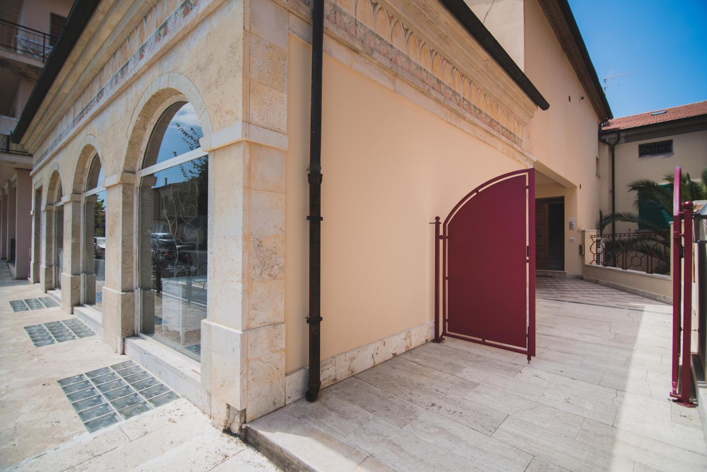Palazzo Degli Archi view 5