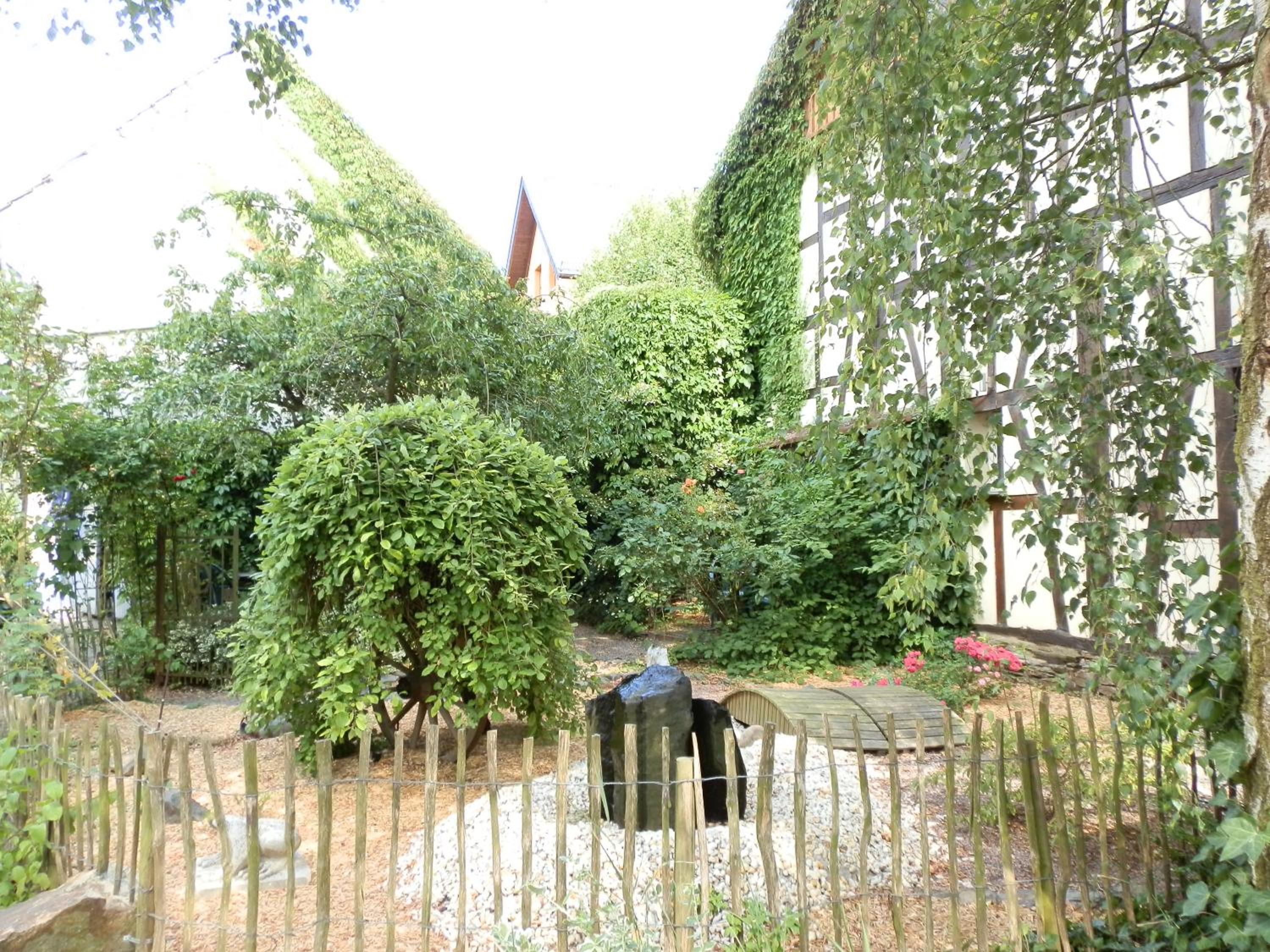 Photo 28