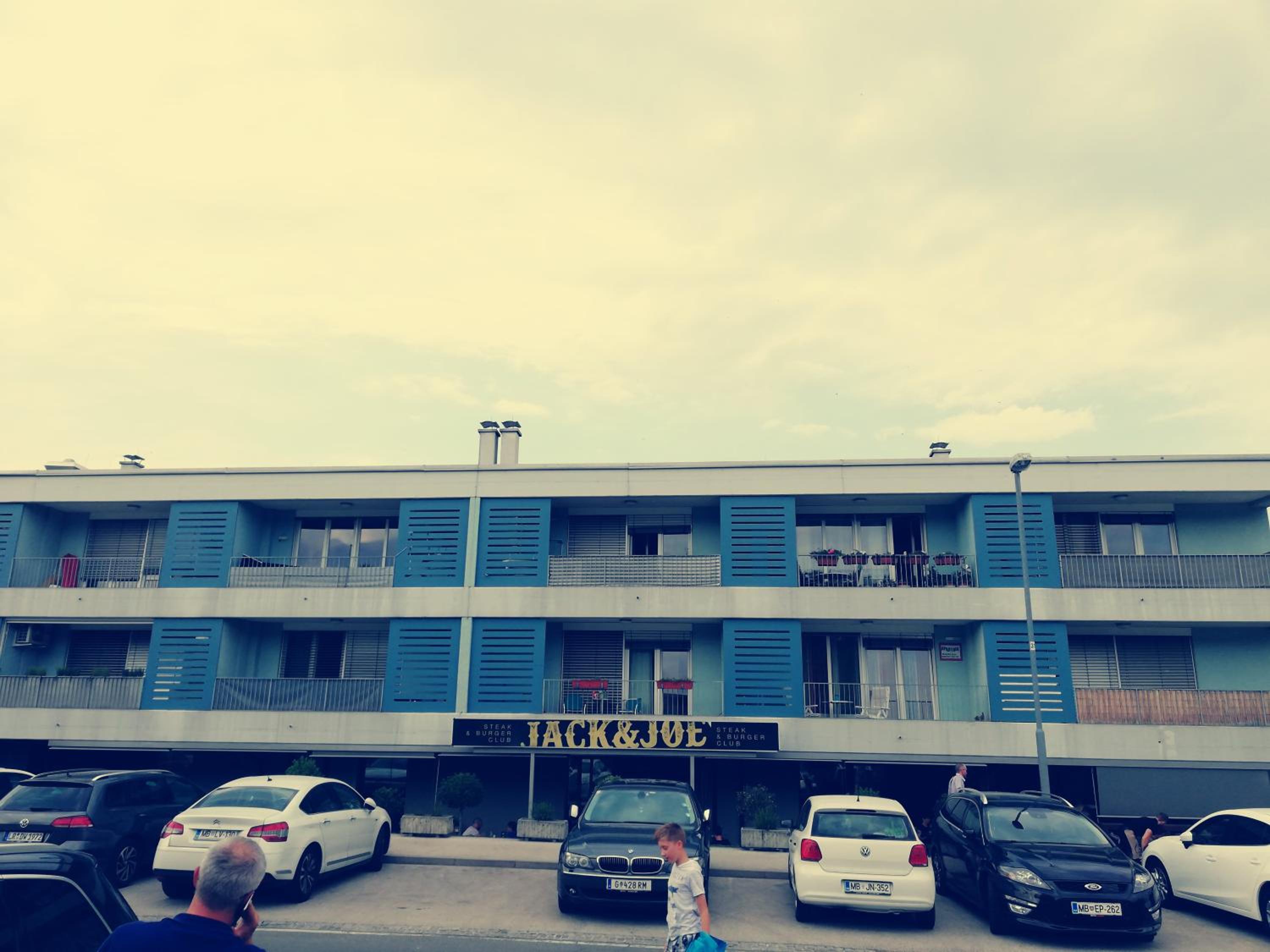 Hotel Apartment Lent - Image 1