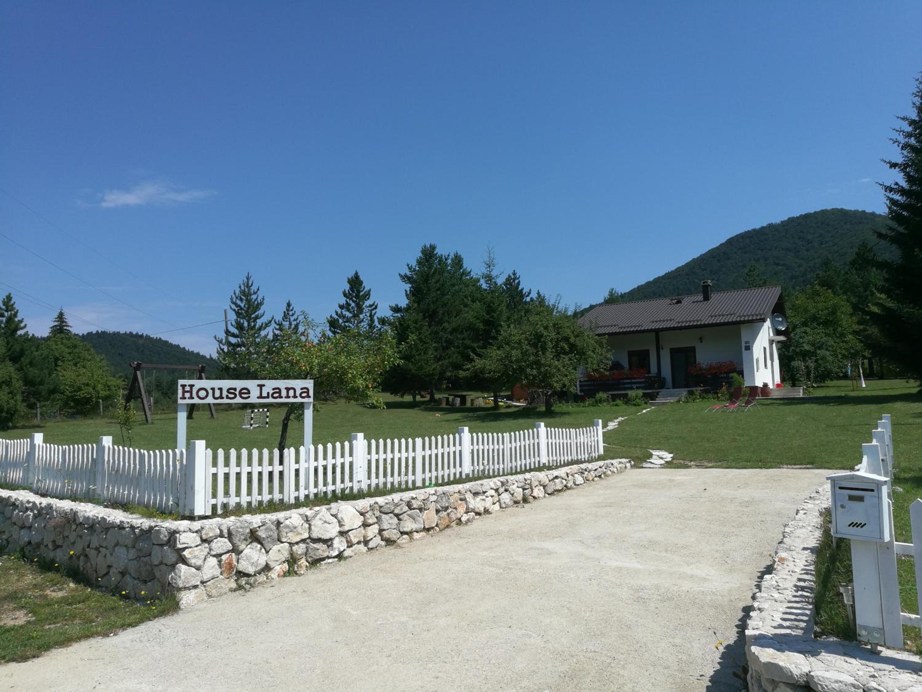 Holiday Home Lana view 2