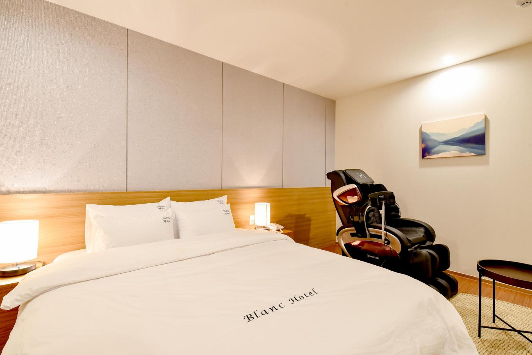 Blanc Business Hotel