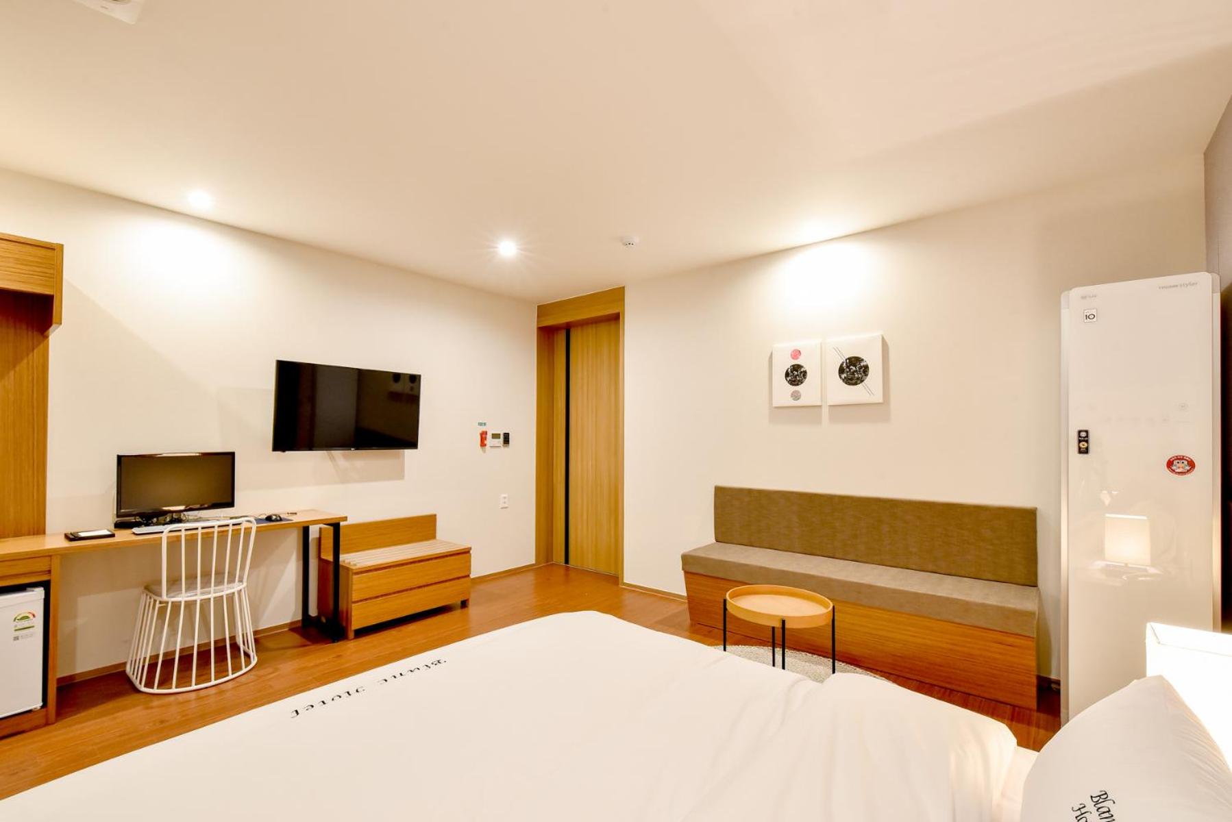Blanc Business Hotel