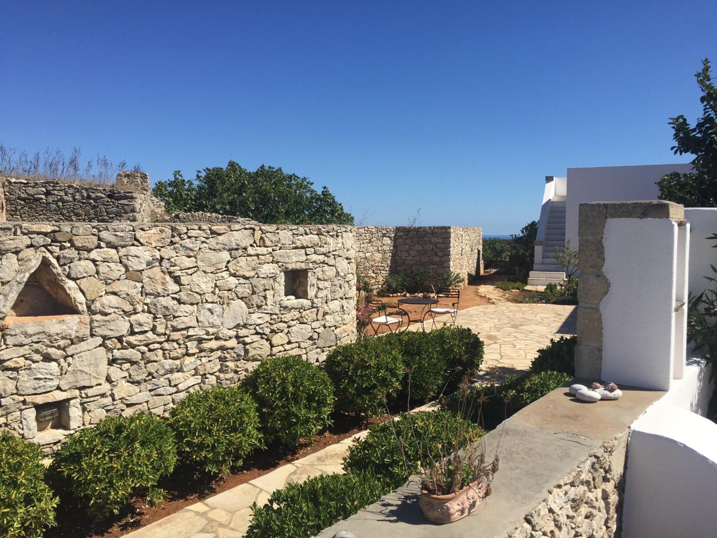 Villa Lemonia - Guest House view 5