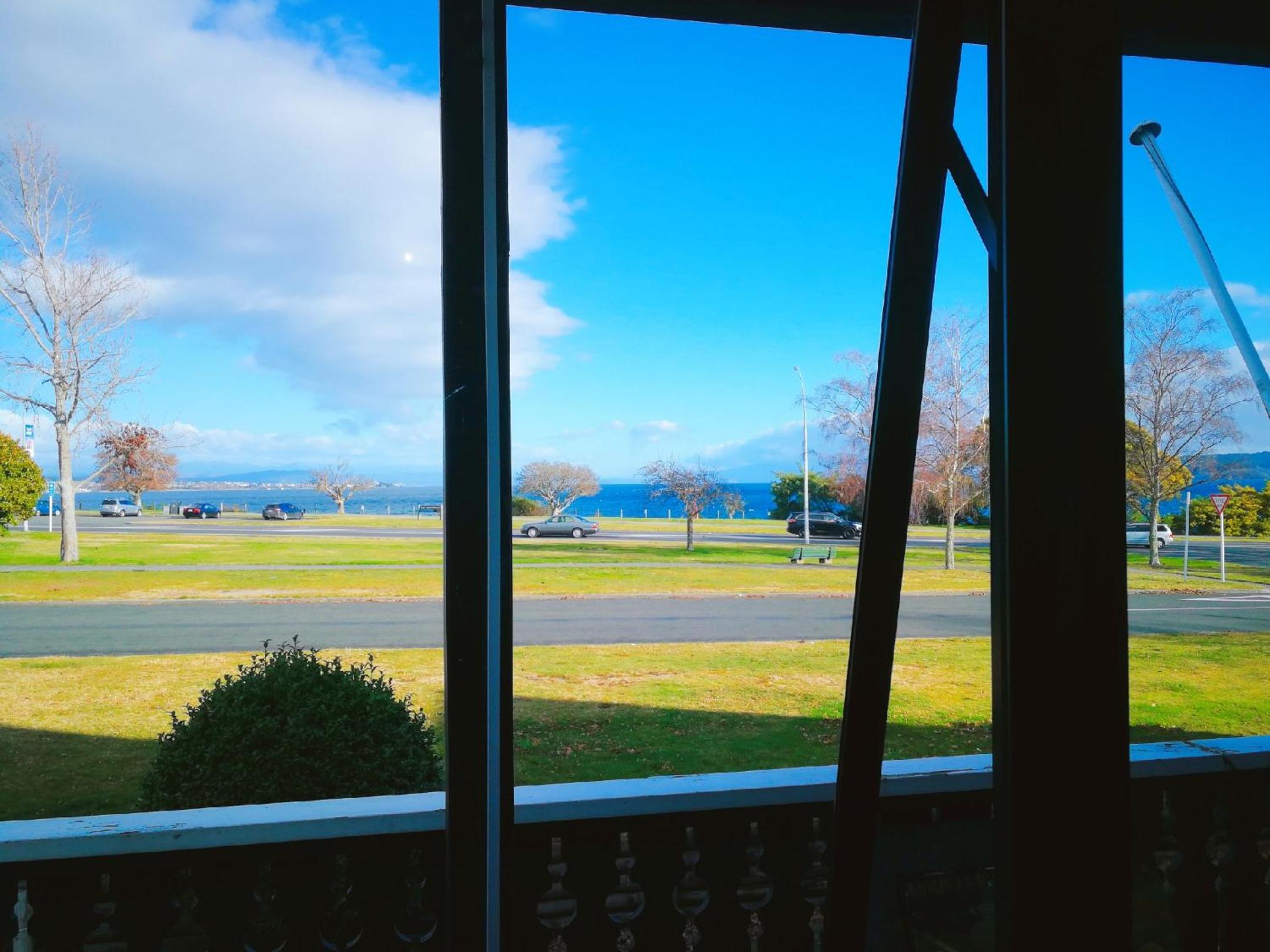 Le Chalet Suisse Motel Taupo — photo 49