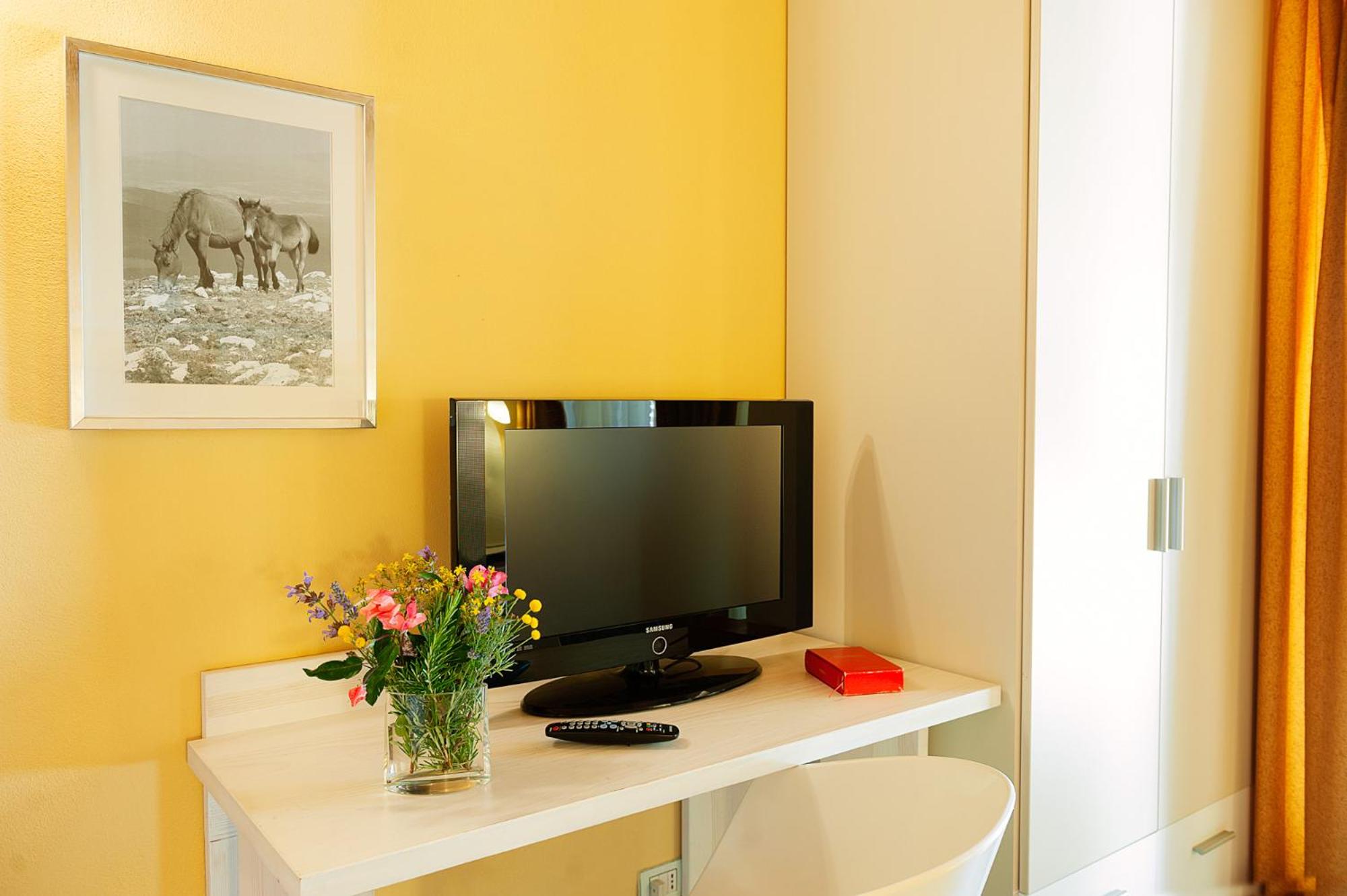 Photo 44