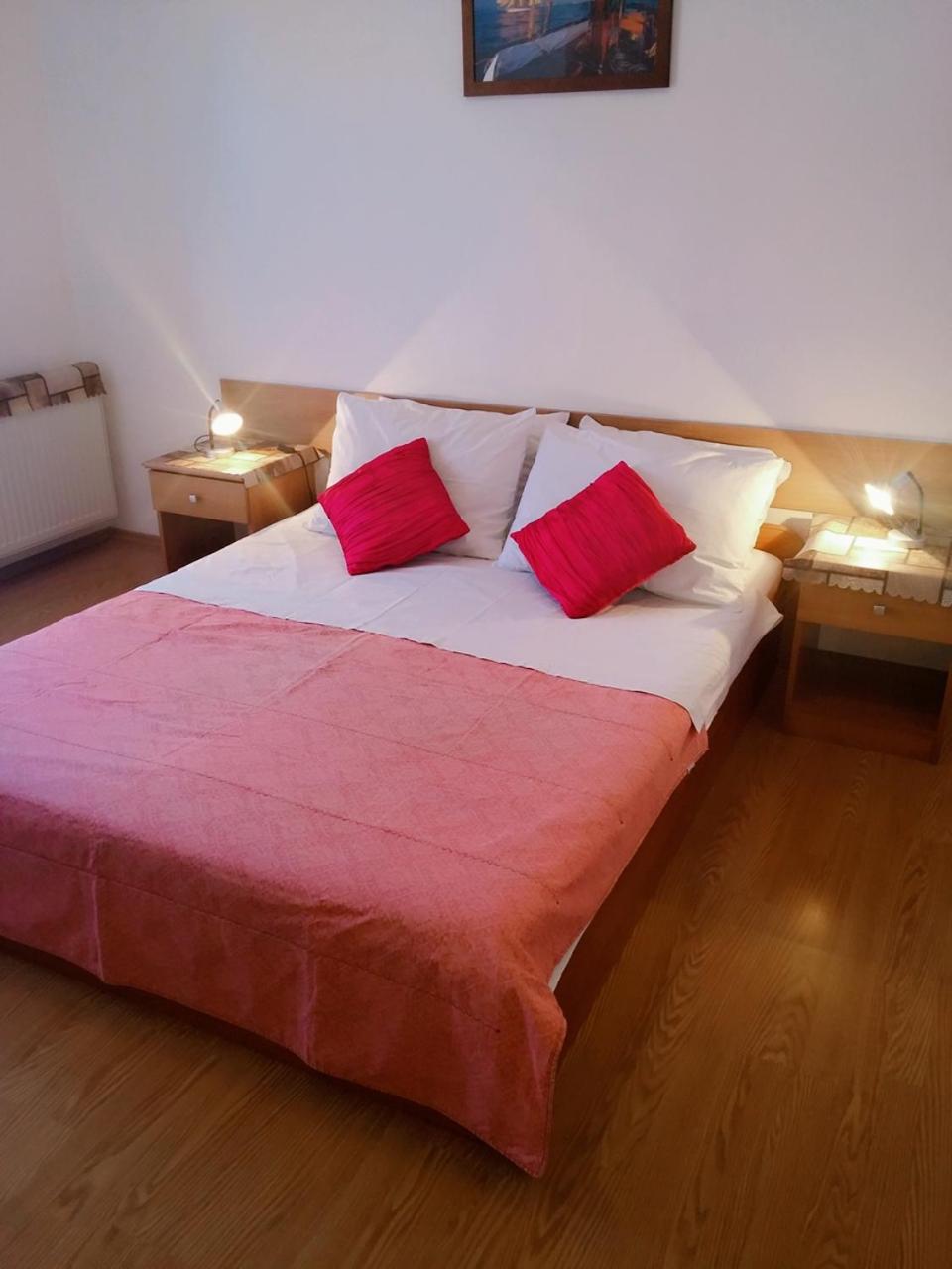 Apartments Eugen Pedisić view 3