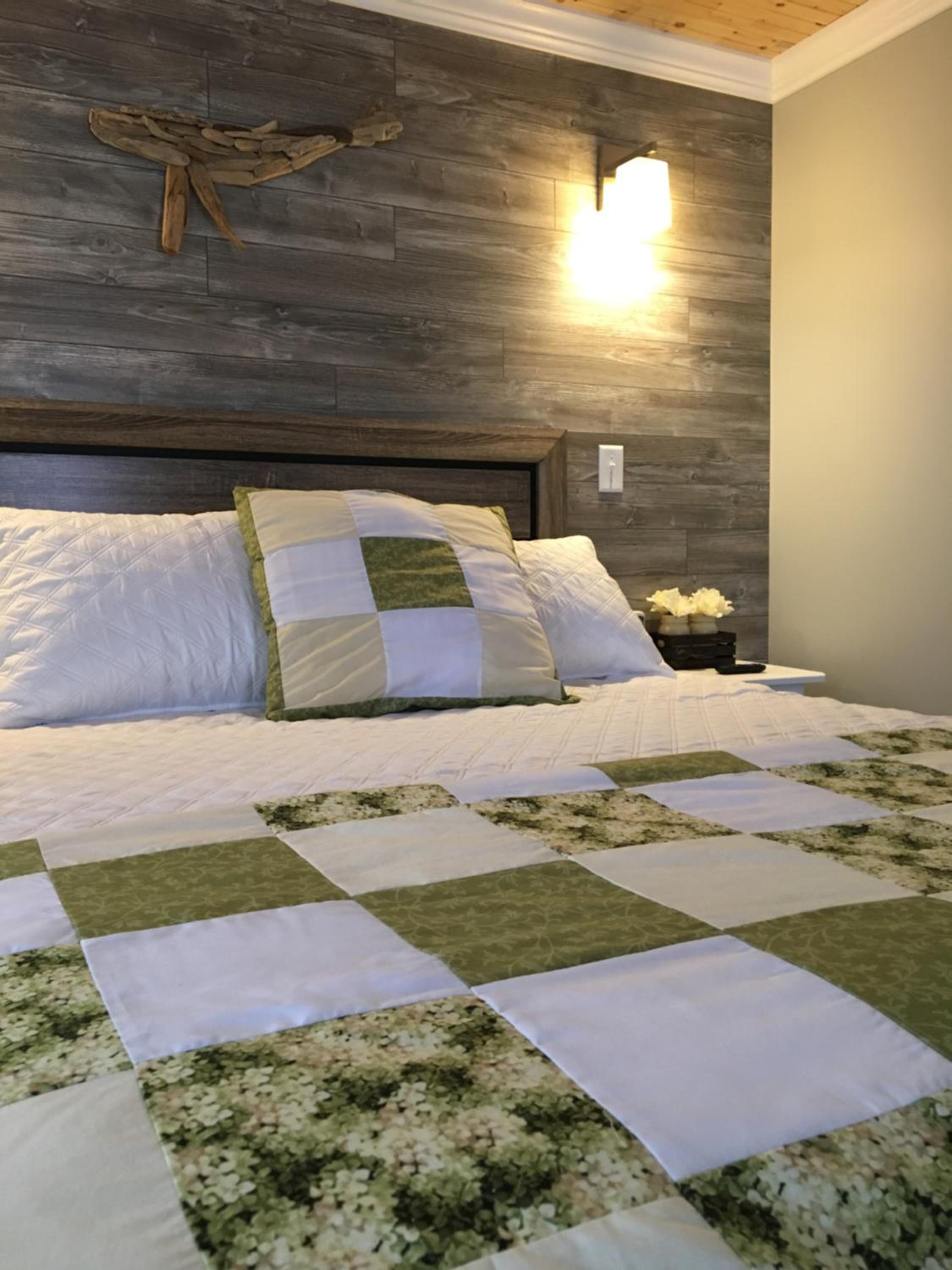 Raleigh Rooms & Taylor's Crafts