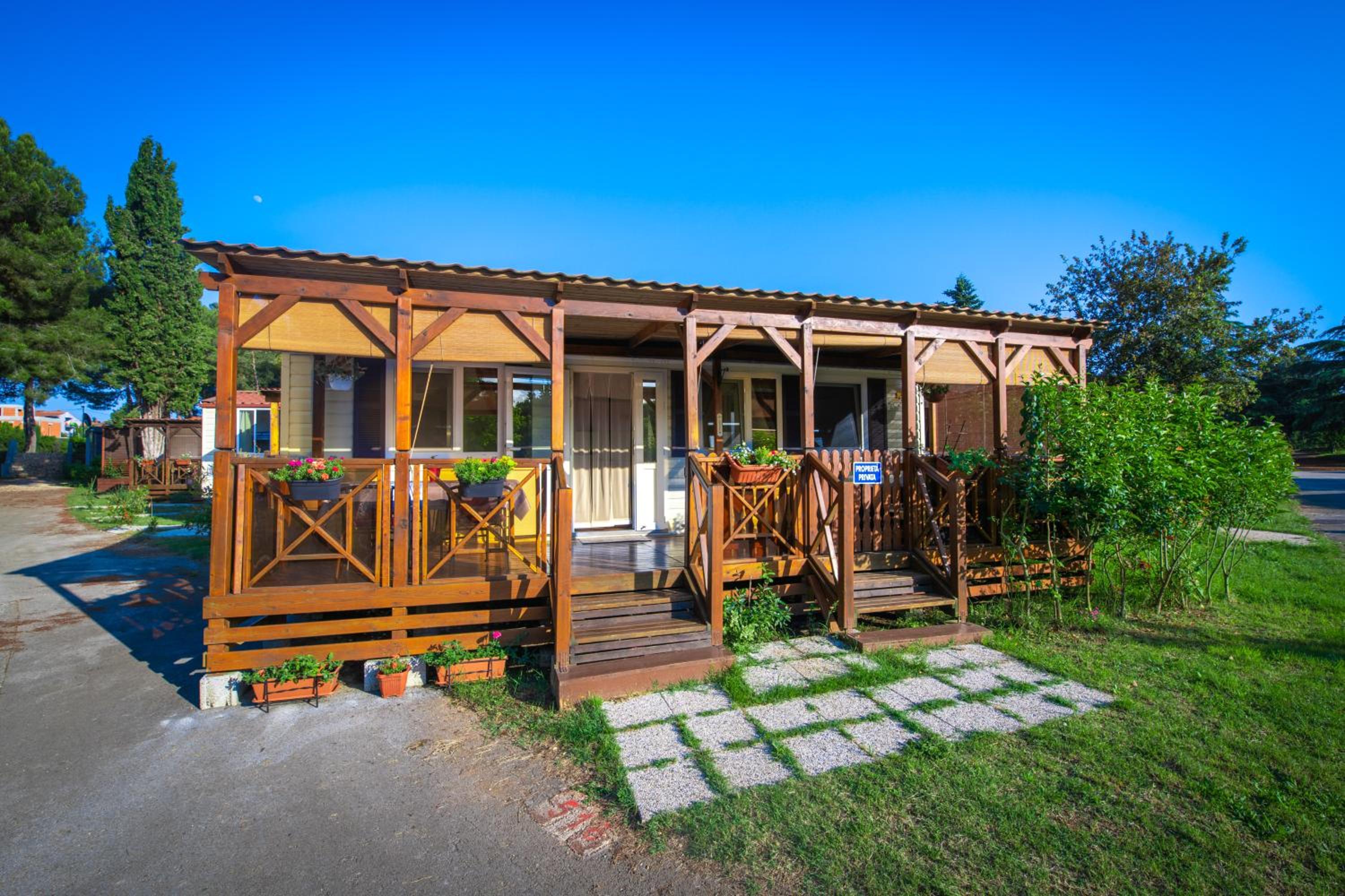 Camping Media Mobile Homes in Brioni Sunny Camping view 3