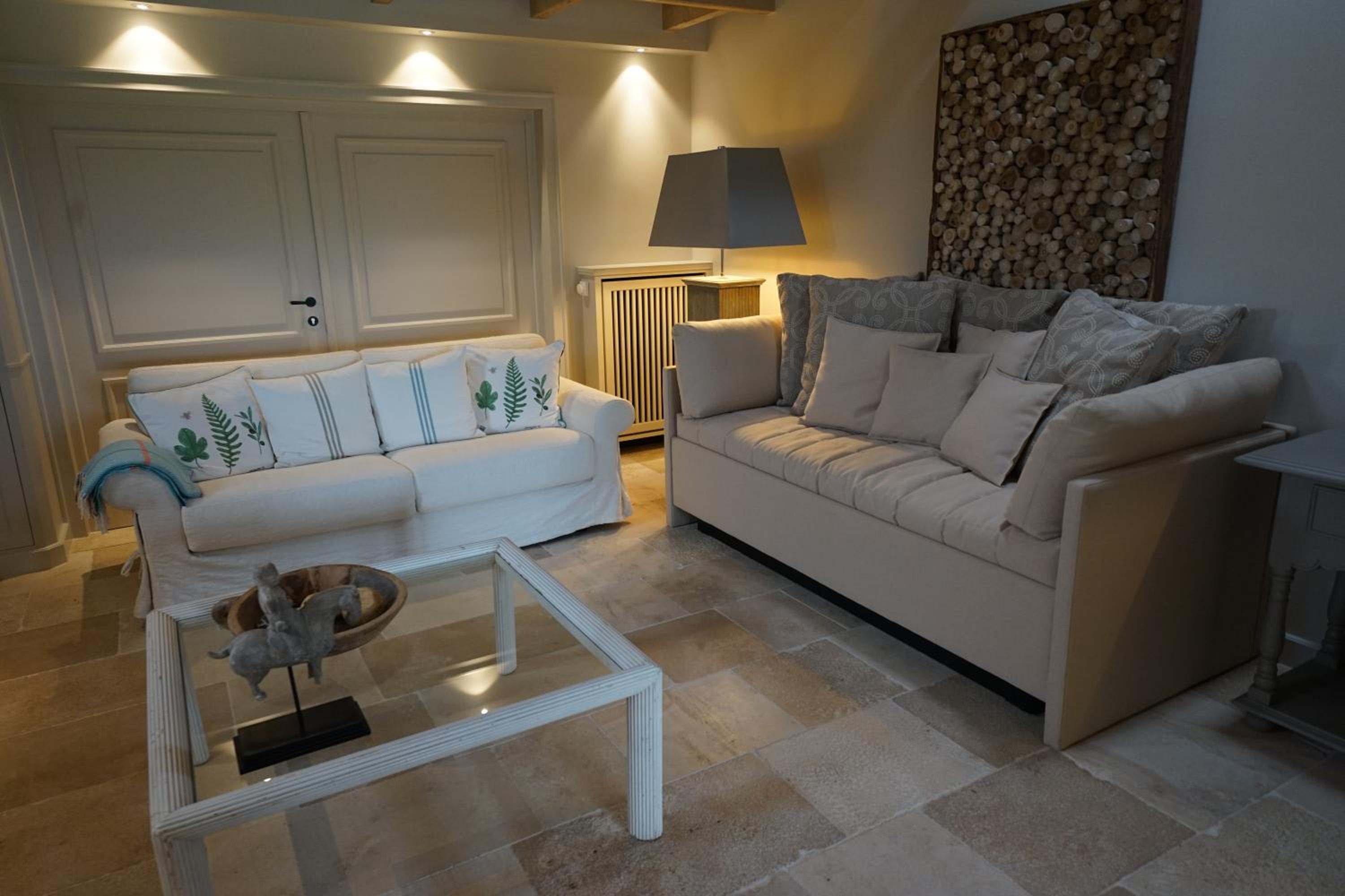 Terpstich 60A en Morsum — lounge